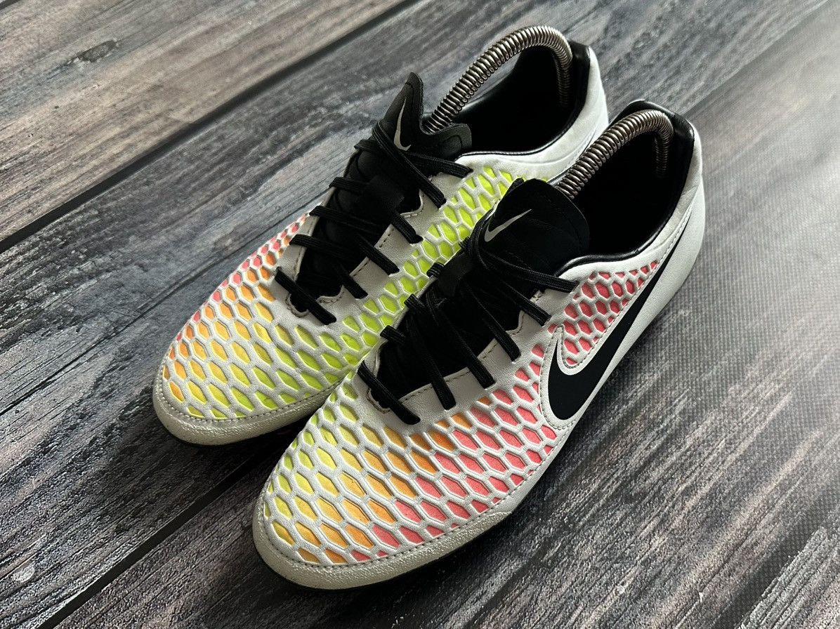 Nike 2015 NIKE MAGISTA ONDA AG SOCCER BOOTS CLEATS US 8 Size US 8 / EU 41 - 2 Thumbnail