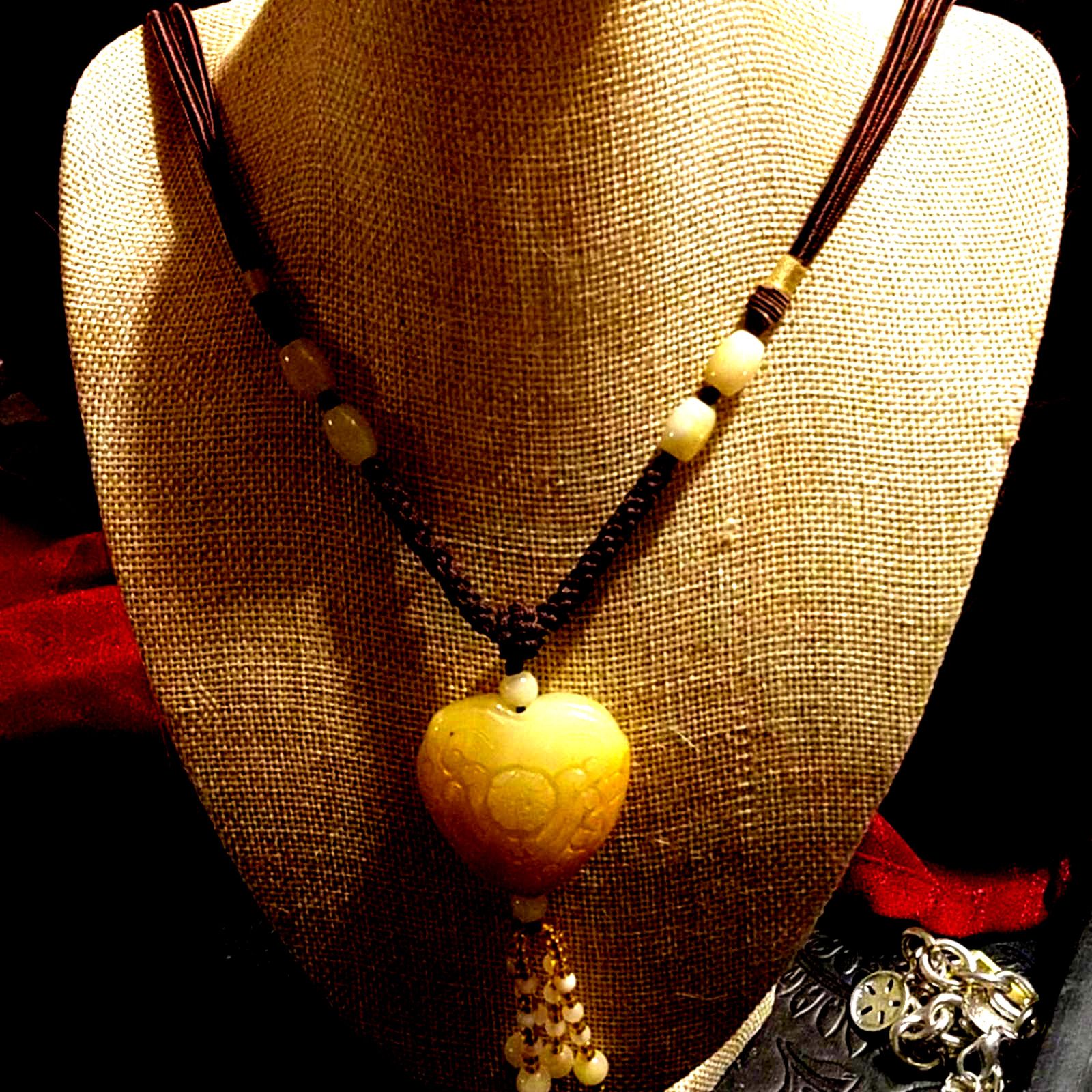 Vintage Vintage Etched Marble Heart Necklace Size ONE SIZE - 1 Thumbnail