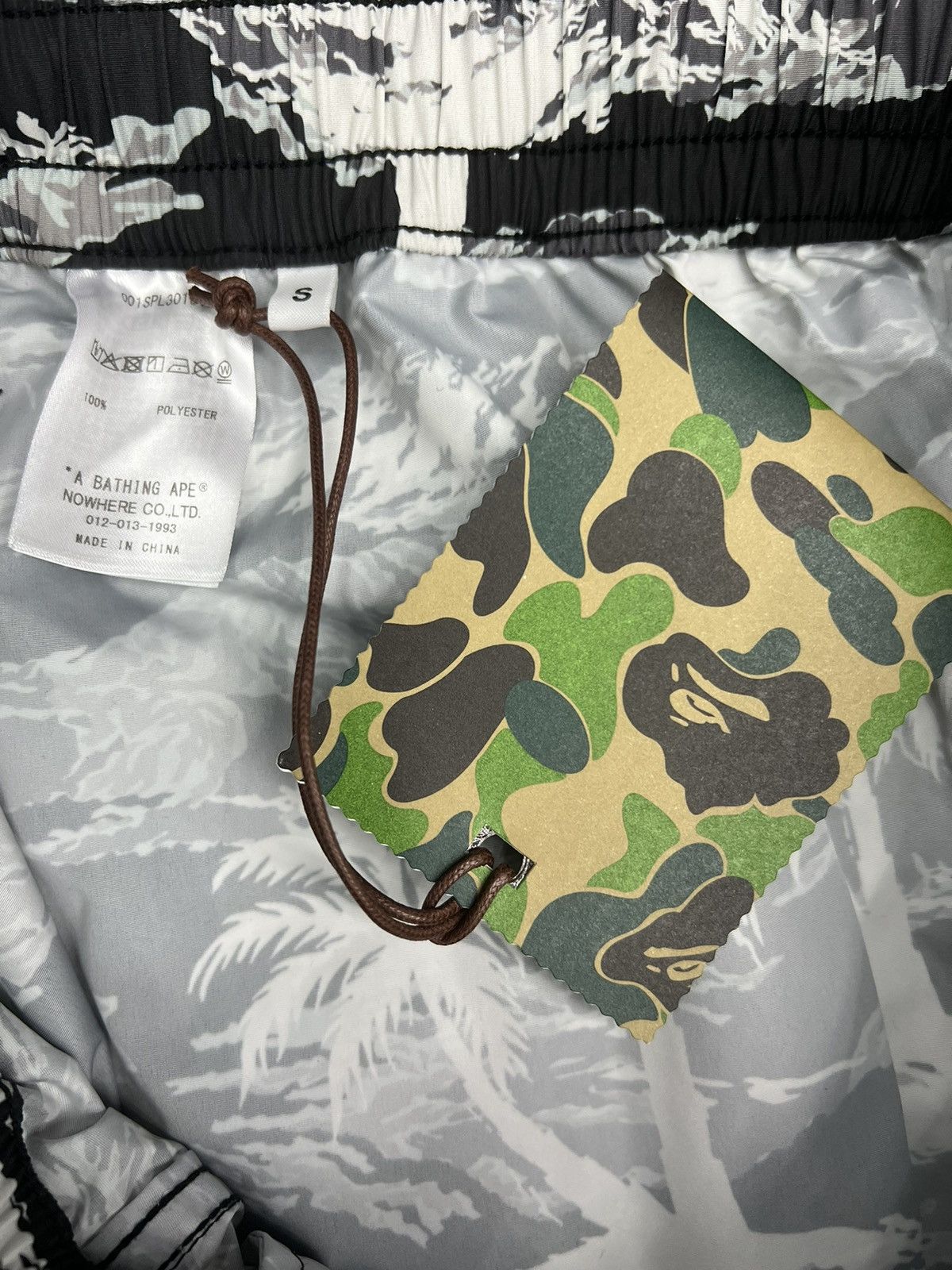 Bape Bape Palm Tree Camo Beach Shorts Size US 30 / EU 46 - 4 Thumbnail
