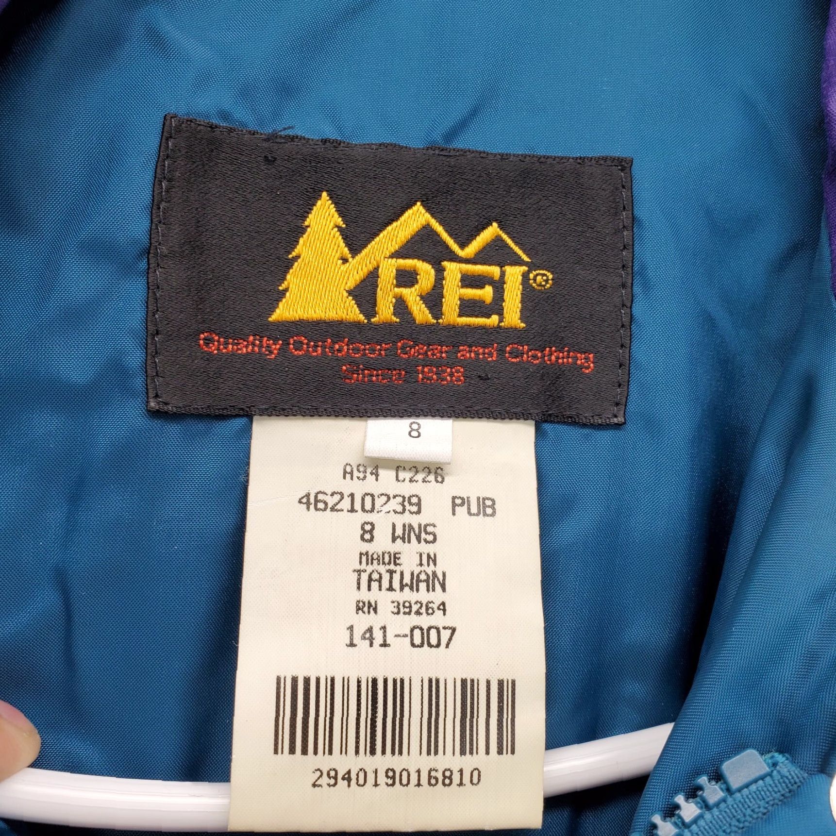 Vintage REI Rain Jacket Women Size 8 Purple Lined Adjustable Waist Front Zip Inside Zip Windbreaker Casual Outdoor Mens Womens Size M / US 6-8 / IT 42-44 - 7 Thumbnail