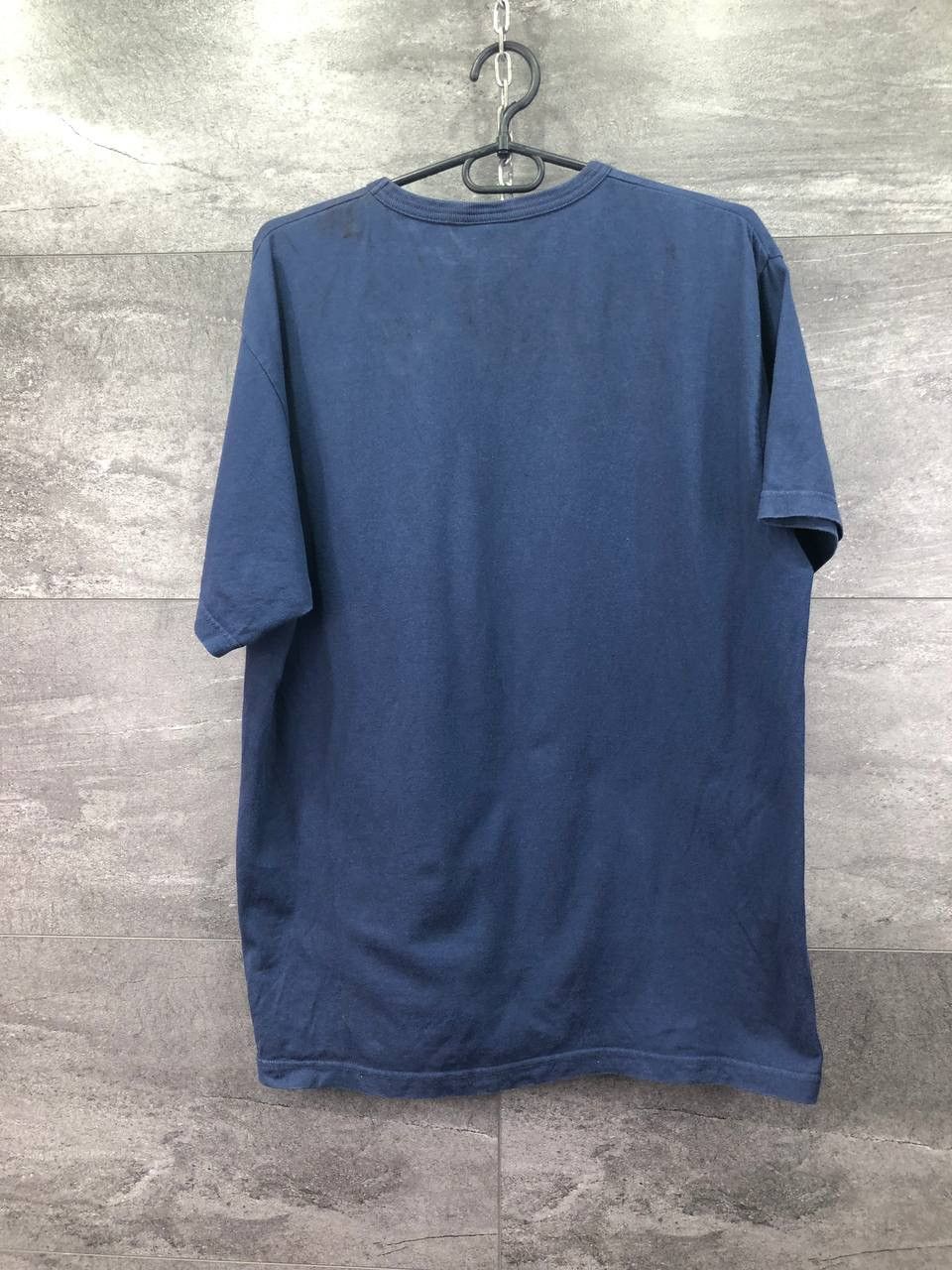 Vintage Vintage Nike Mens TShirt Centr Logo Embroidered Faded swoosh Size US L / EU 52-54 / 3 - 10 Thumbnail