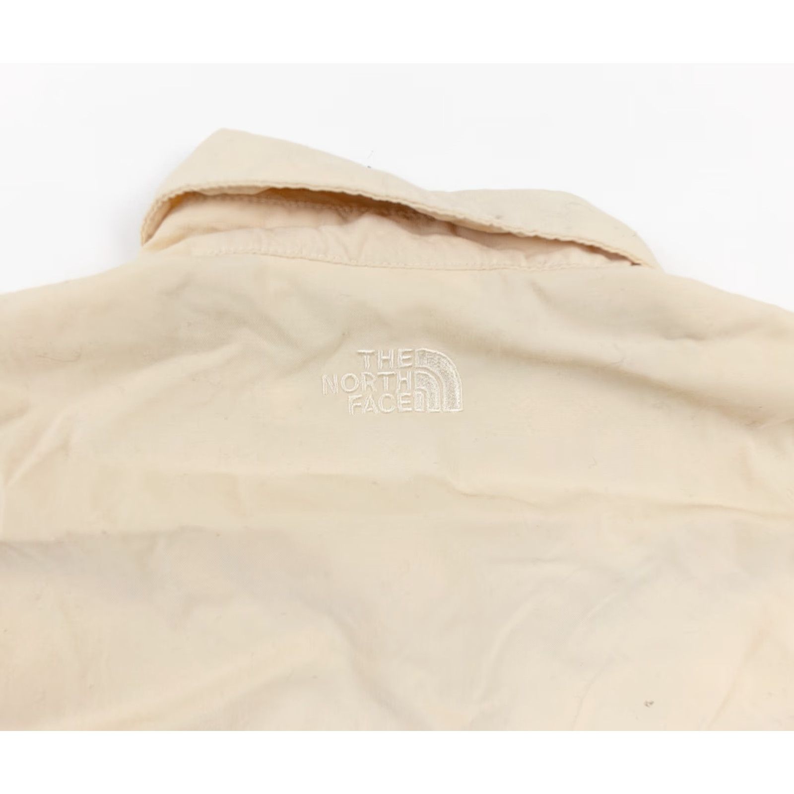 The North Face VINTAGE The North Face Shirt Women’s Small Beige Button-Down Long Sleeve Breathable Vent Shirt Size S / US 4 / IT 40 - 7 Thumbnail
