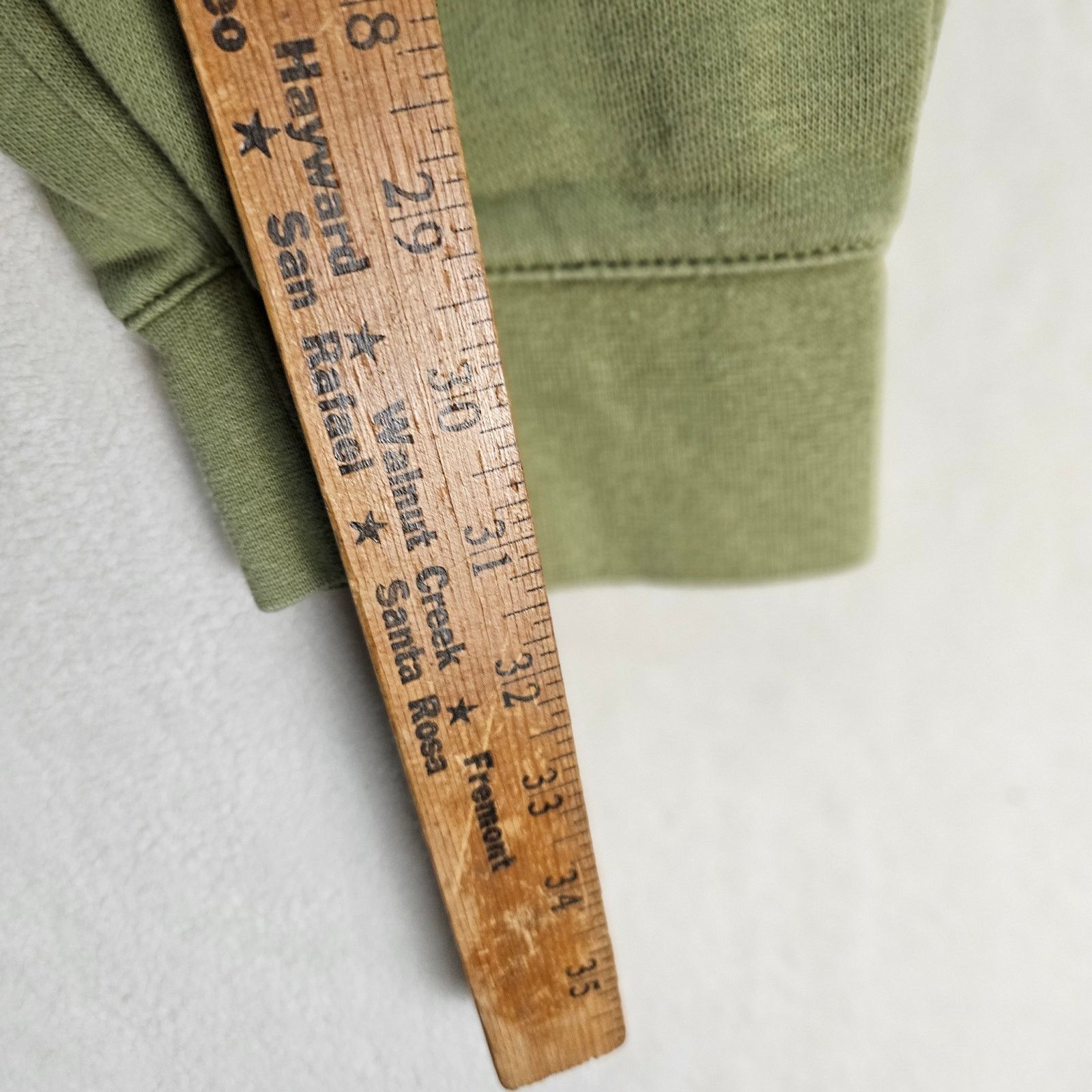 Nike NIKE GIRLS MEDIUM OLIVE GREEN JOGGER PANTS FLEECE Size 26" / US 2 / IT 38 - 4 Thumbnail