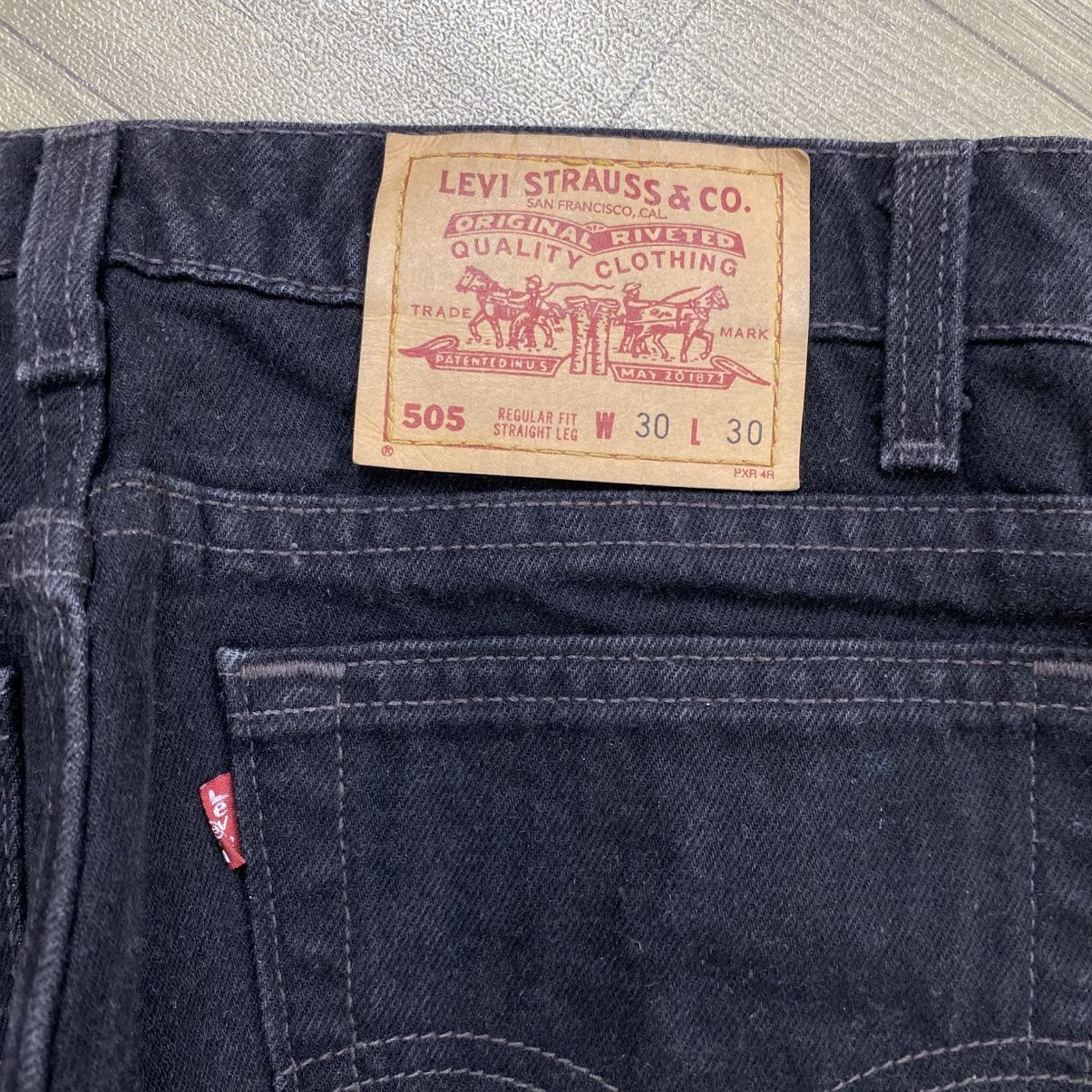 Levi's Vintage Clothing 1990s Vintage Levis 505 USA 303 Solid Black Straight Jeans Size US 30 / EU 46 - 10 Thumbnail