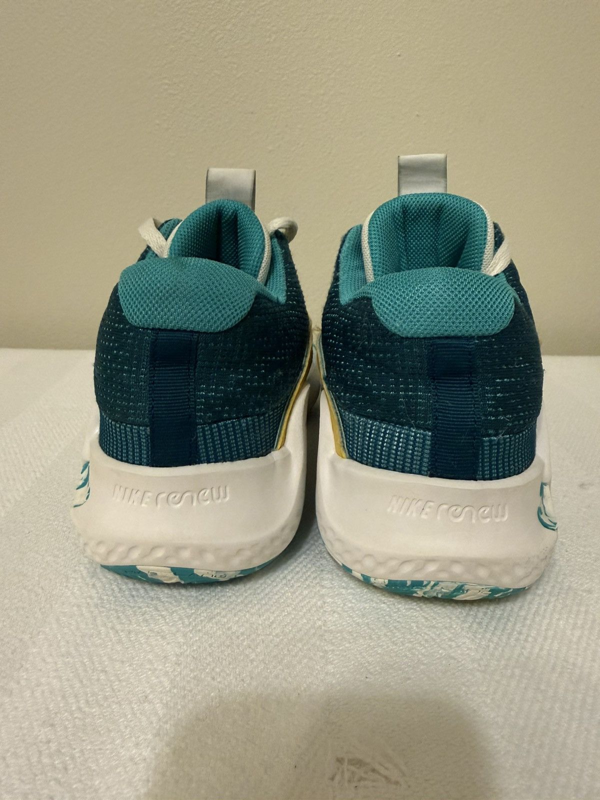 Nike Nike KD Trey 5x clear jade sulphur mens size 7 Size US 7 / EU 40 - 6 Thumbnail