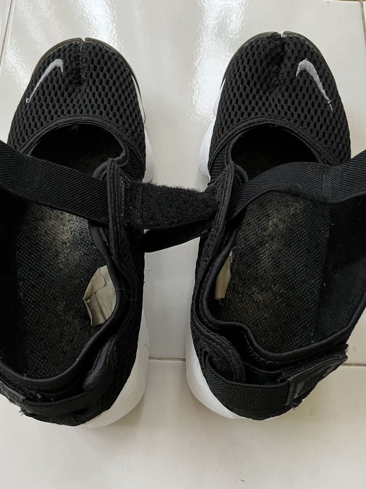 Nike Iconic Nike Air Rift “ Tabi ” Size US 7 / IT 37 - 14 Thumbnail