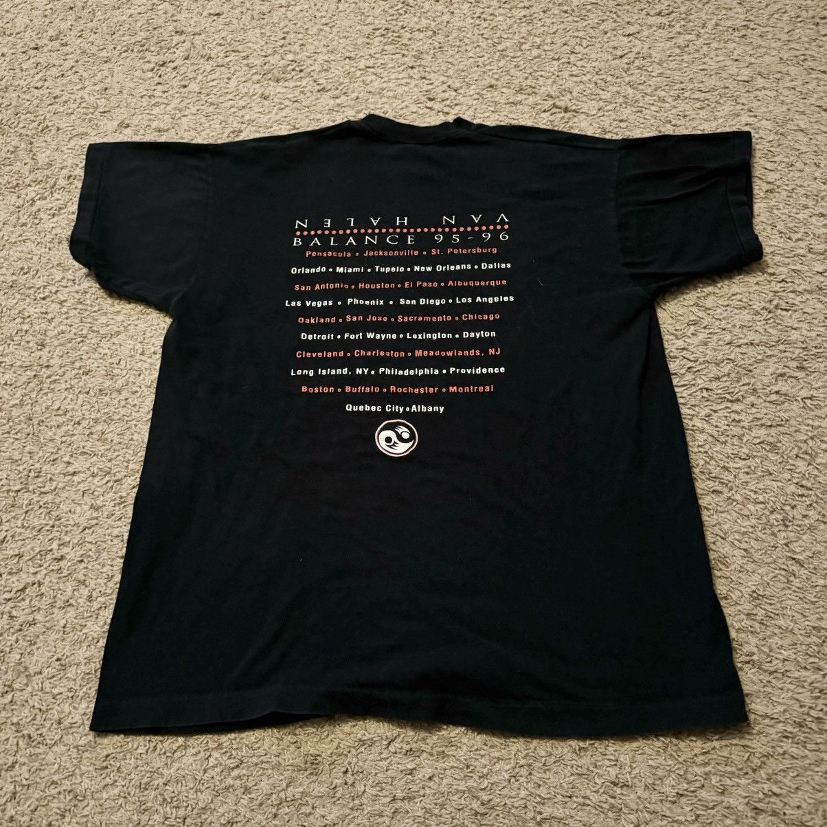 Band Tees VINTAGE 1995 VAN HALEN TOUR TEE! Size US XL / EU 56 / 4 - 6 Thumbnail