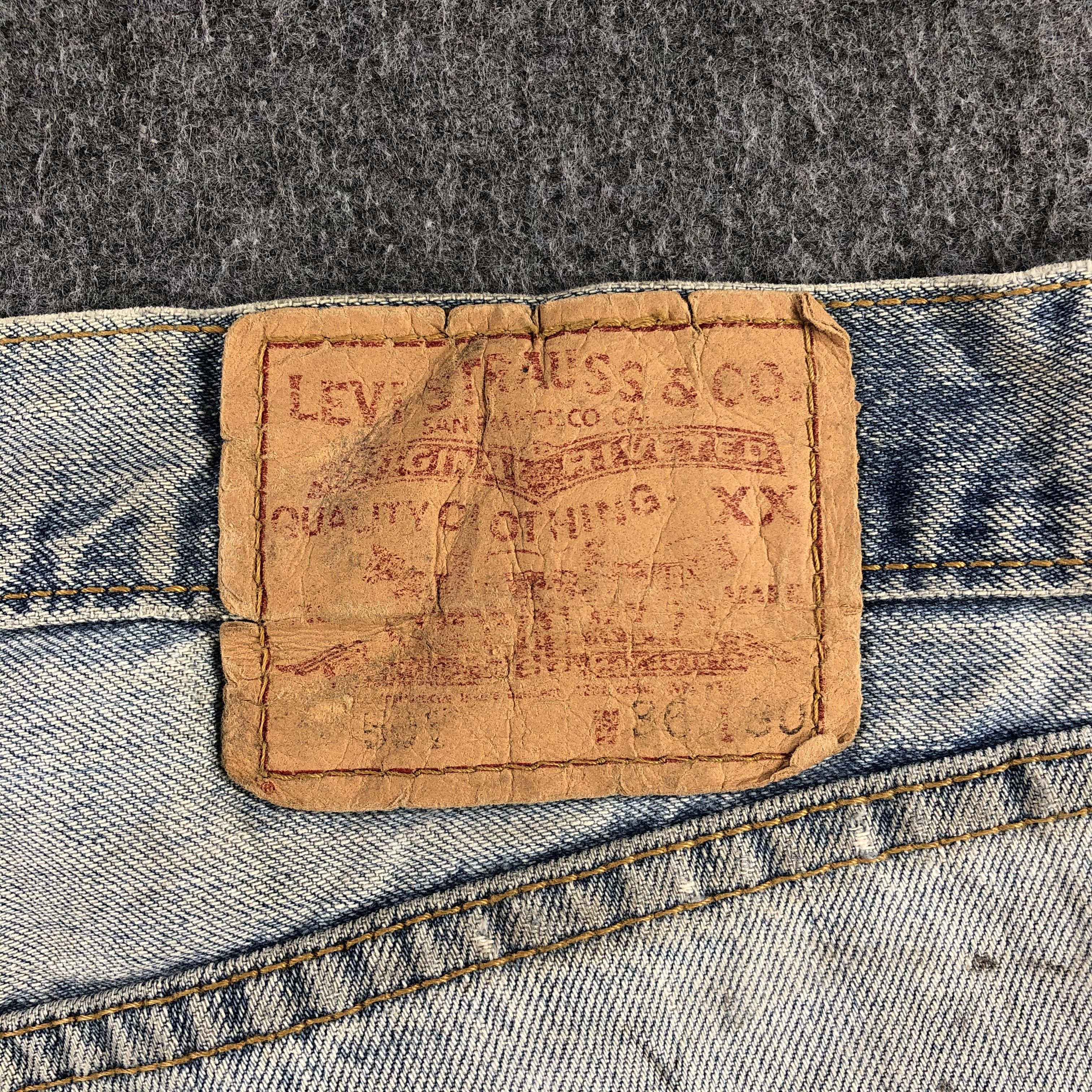 Levi's × Vintage 90s Vintage Ripped Light Wash Levis 501 Jeans-J1611 Size US 36 / EU 52 - 5 Thumbnail