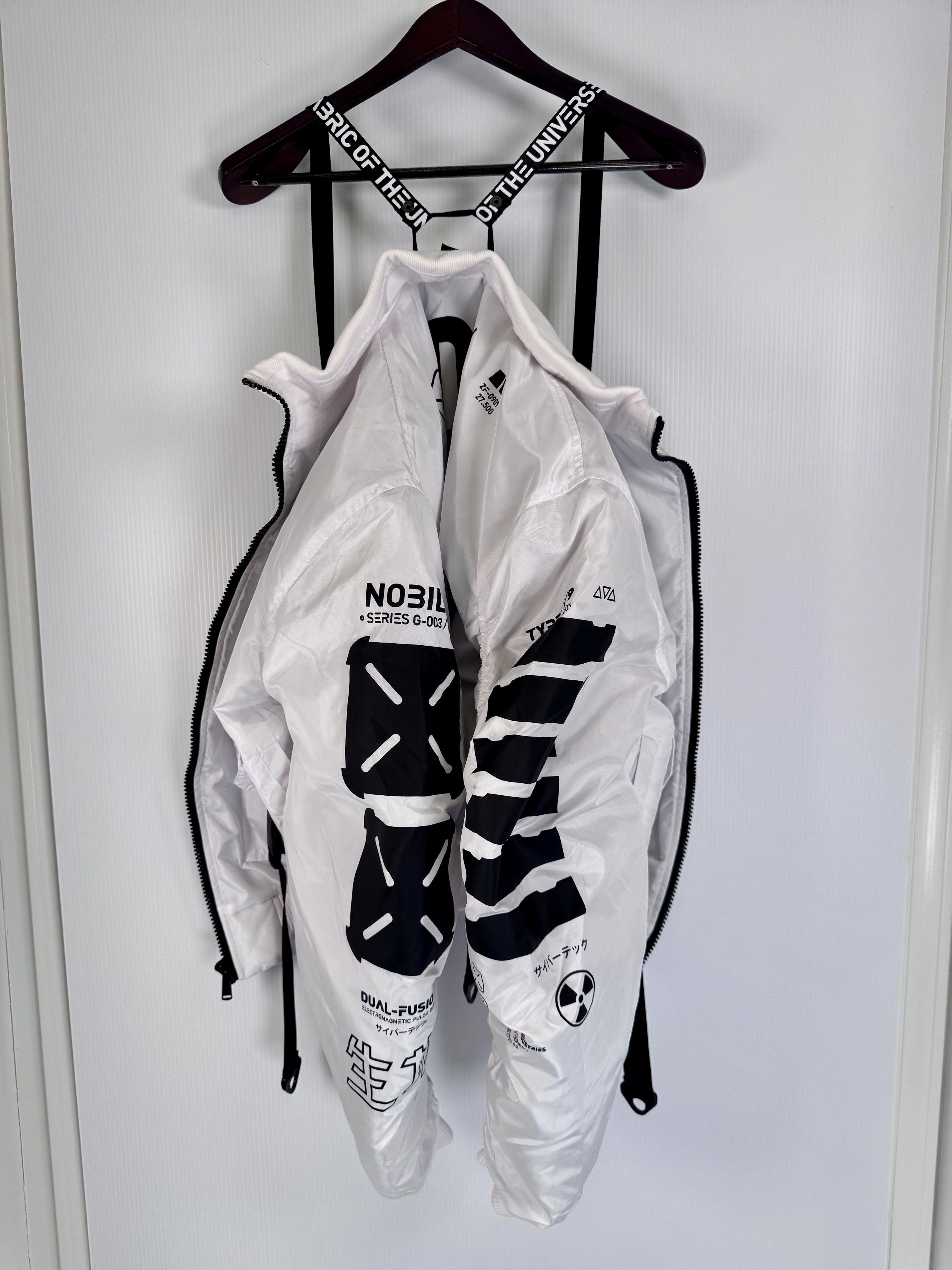 Other Fabric of the Universe Y-2050 White Cropped Bomber Jacket Size US XXL / EU 58 / 5 - 7 Thumbnail