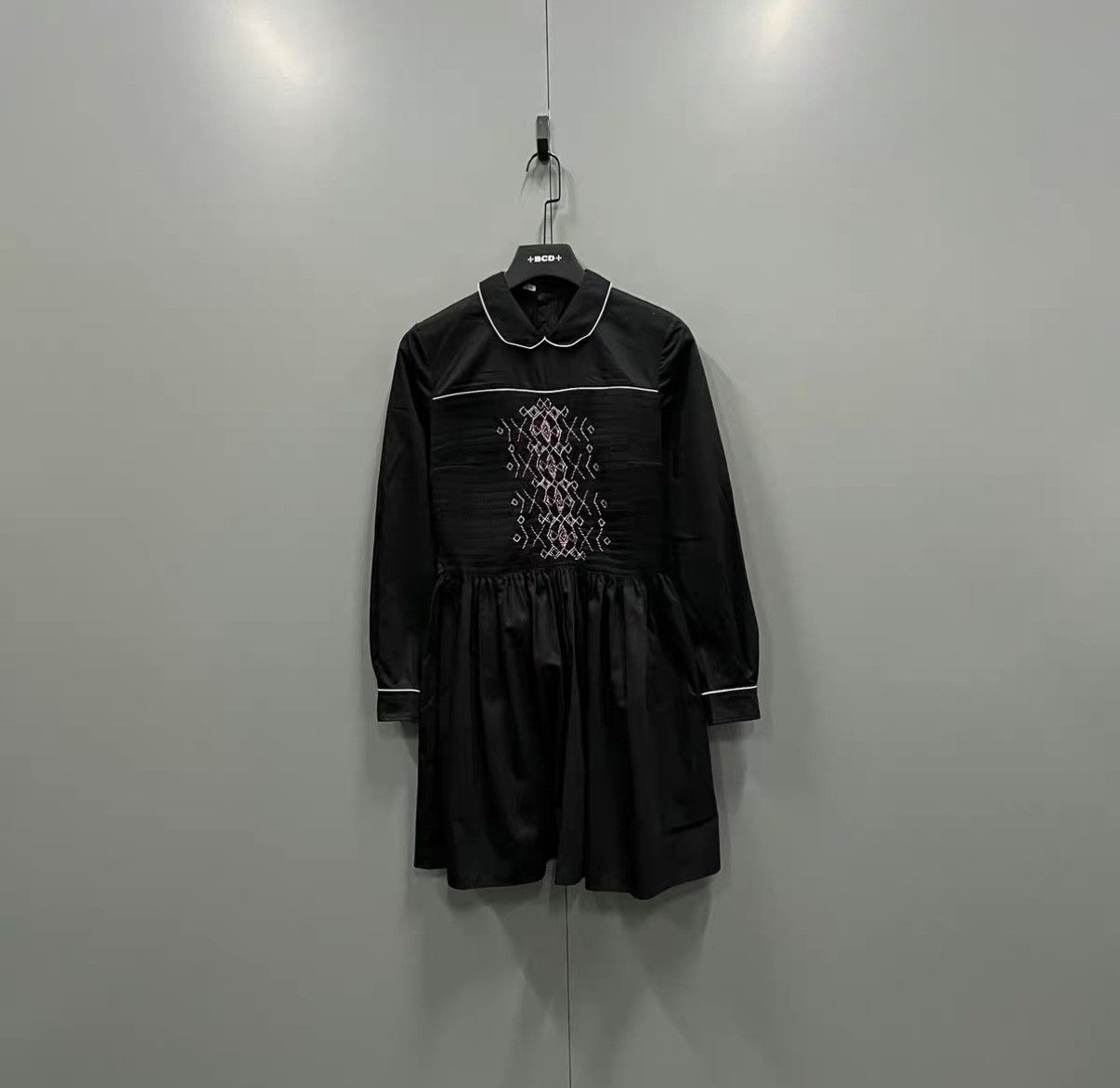Miu Miu Miu Miu Black Embroidered Doll Collar Dress J41 Size M / US 6-8 / IT 42-44 - 1 Thumbnail