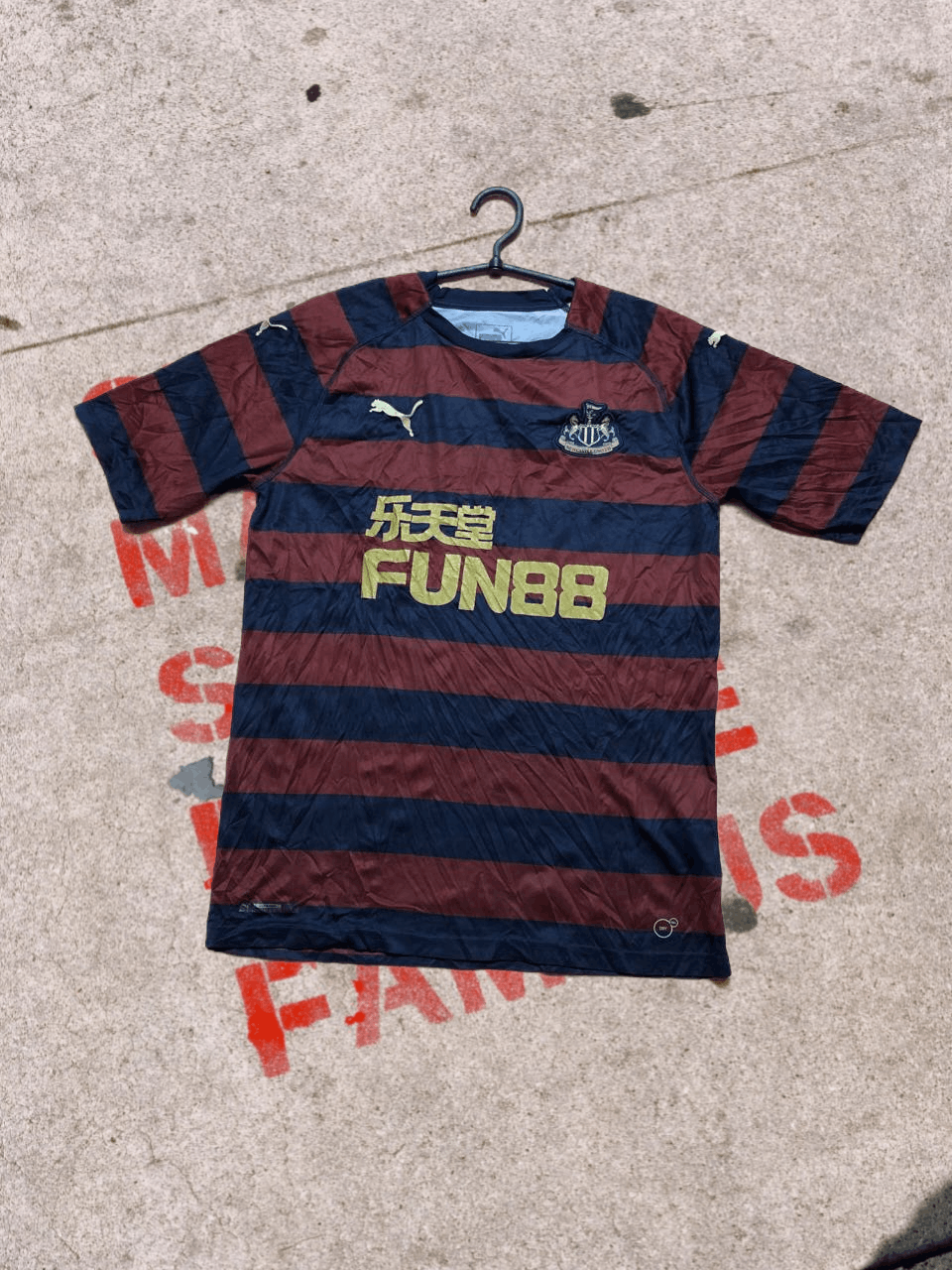 Puma Newcastle United Football Shirt 2018 2019 Away Puma Size US M / EU 48-50 / 2 - 1 Thumbnail