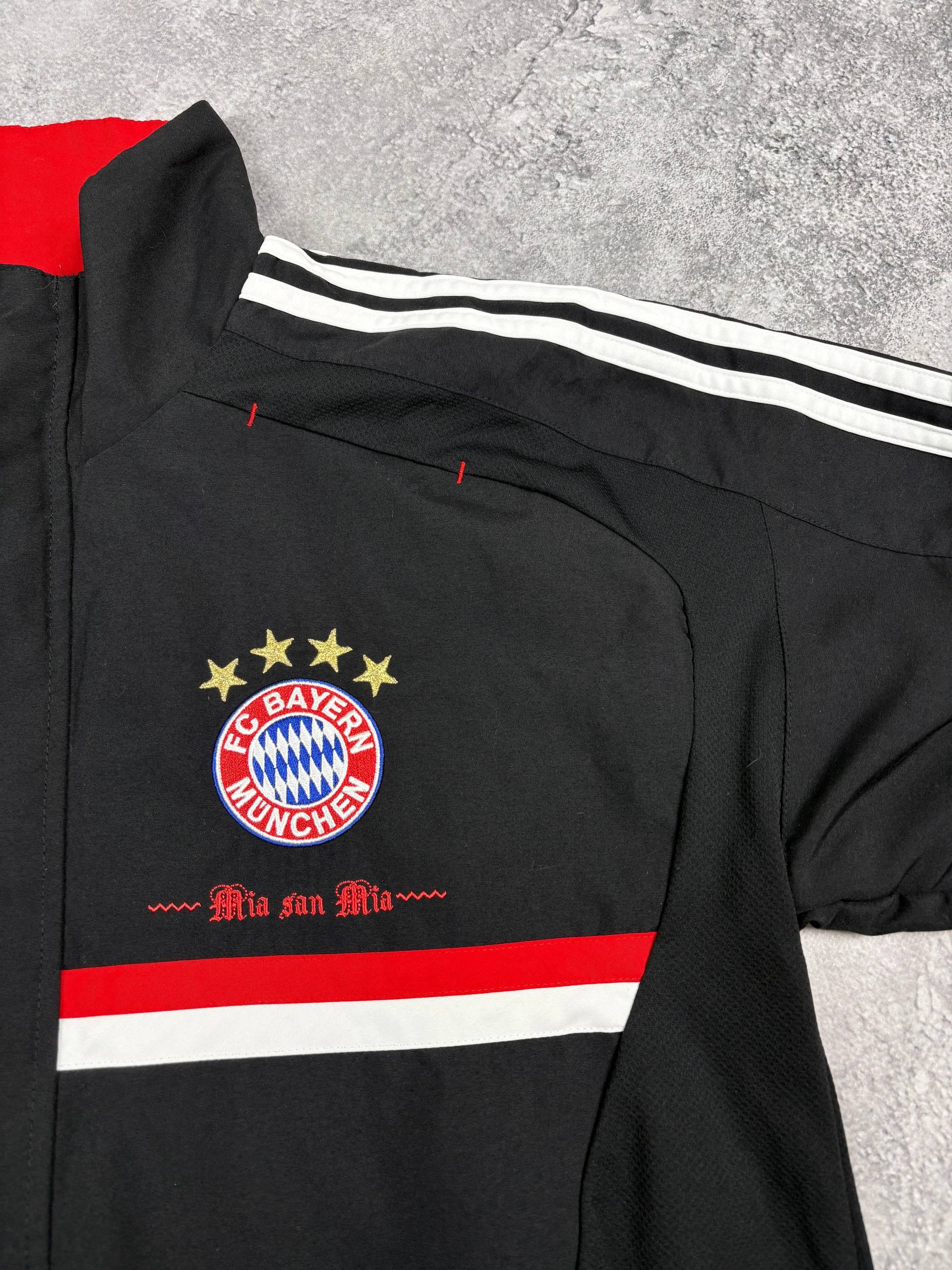 Adidas FC Bayern Munich Presantation football Adidas Jacket Soccer Size US M / EU 48-50 / 2 - 7 Thumbnail