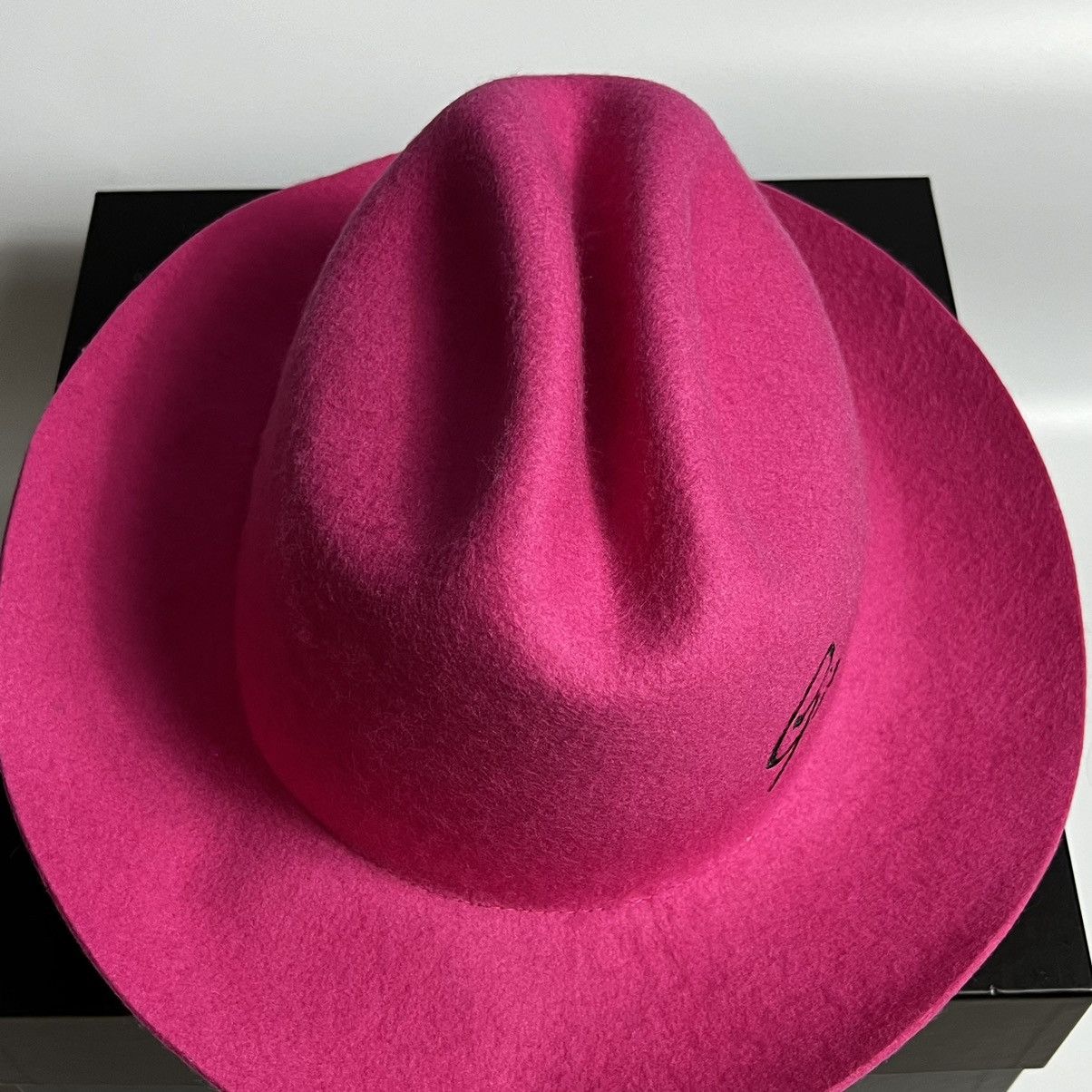 Versace Versace Embroidery Logo Wool Hat Size ONE SIZE - 3 Thumbnail