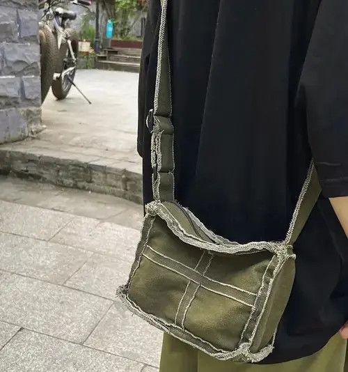Vintage Canvas Shoulder Bag Size ONE SIZE - 2 Thumbnail