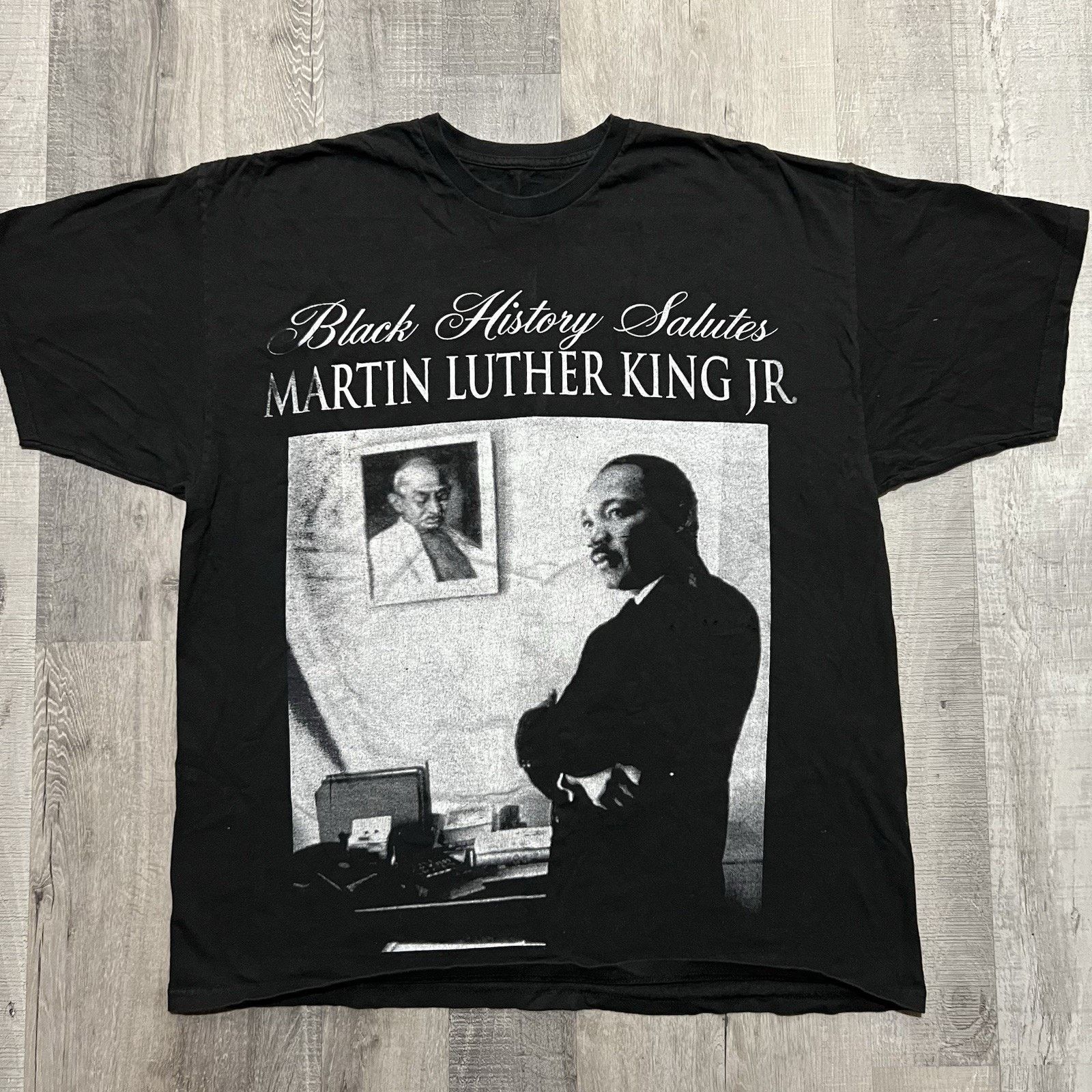 Vintage Vintage Martin Luther King Jr Big Graphic T-Shirt Y2K Sz 2XL Size US XXL / EU 58 / 5 - 1 Thumbnail