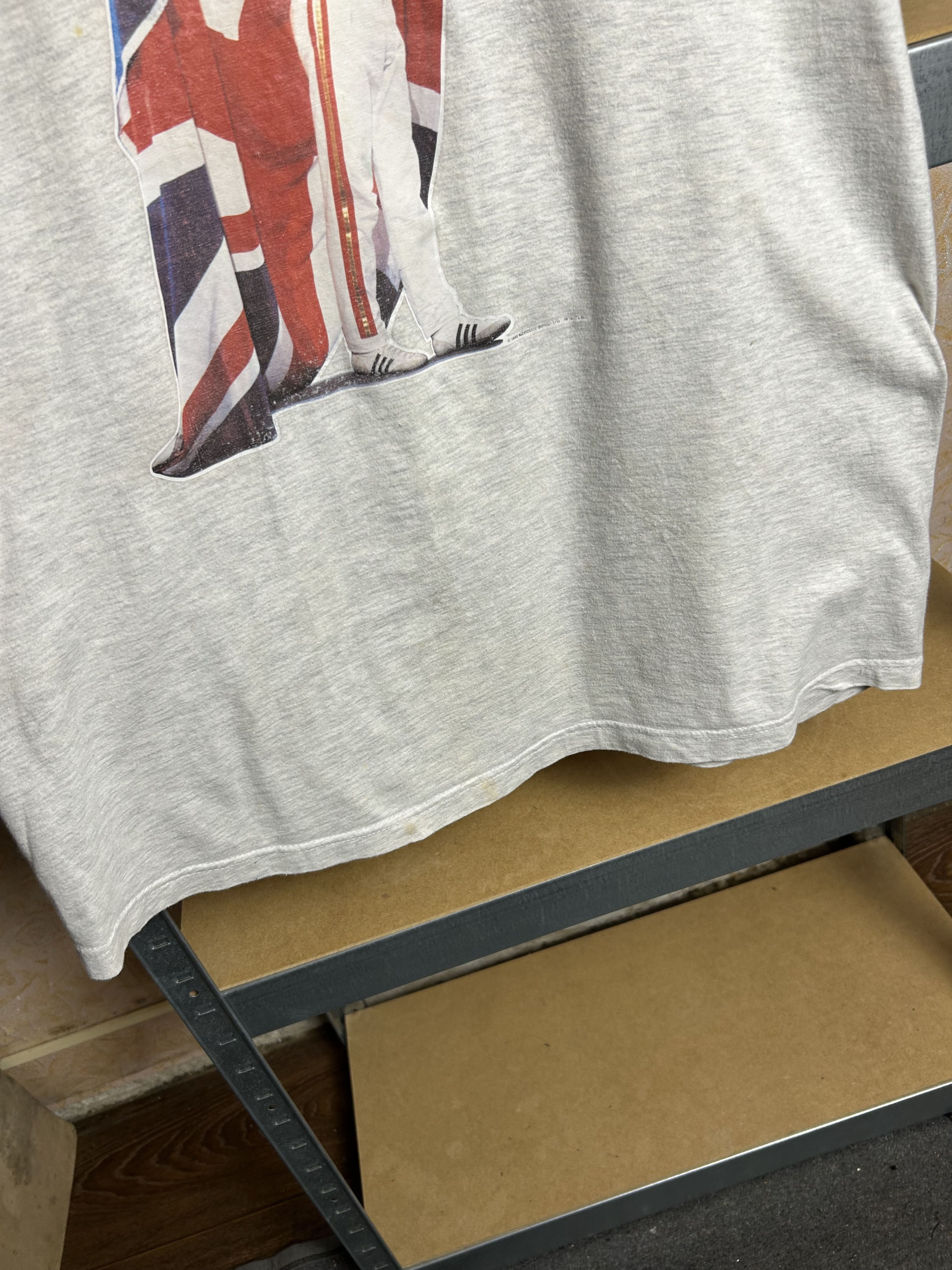 Band Tees Vintage 1992 Freddie Mercury Queen Rock Band T-shirt Size US M / EU 48-50 / 2 - 9 Thumbnail