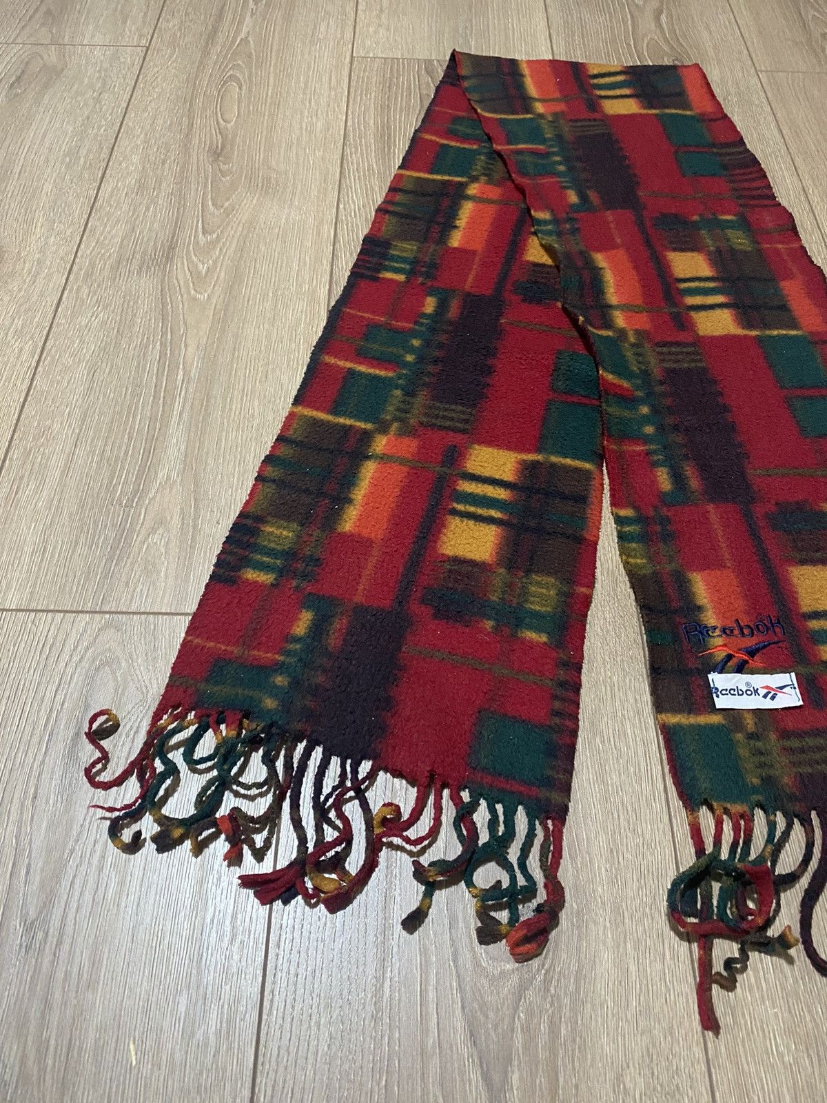Reebok Vintage Rare Reebok Archival sportswear Scarf Size ONE SIZE - 10 Thumbnail