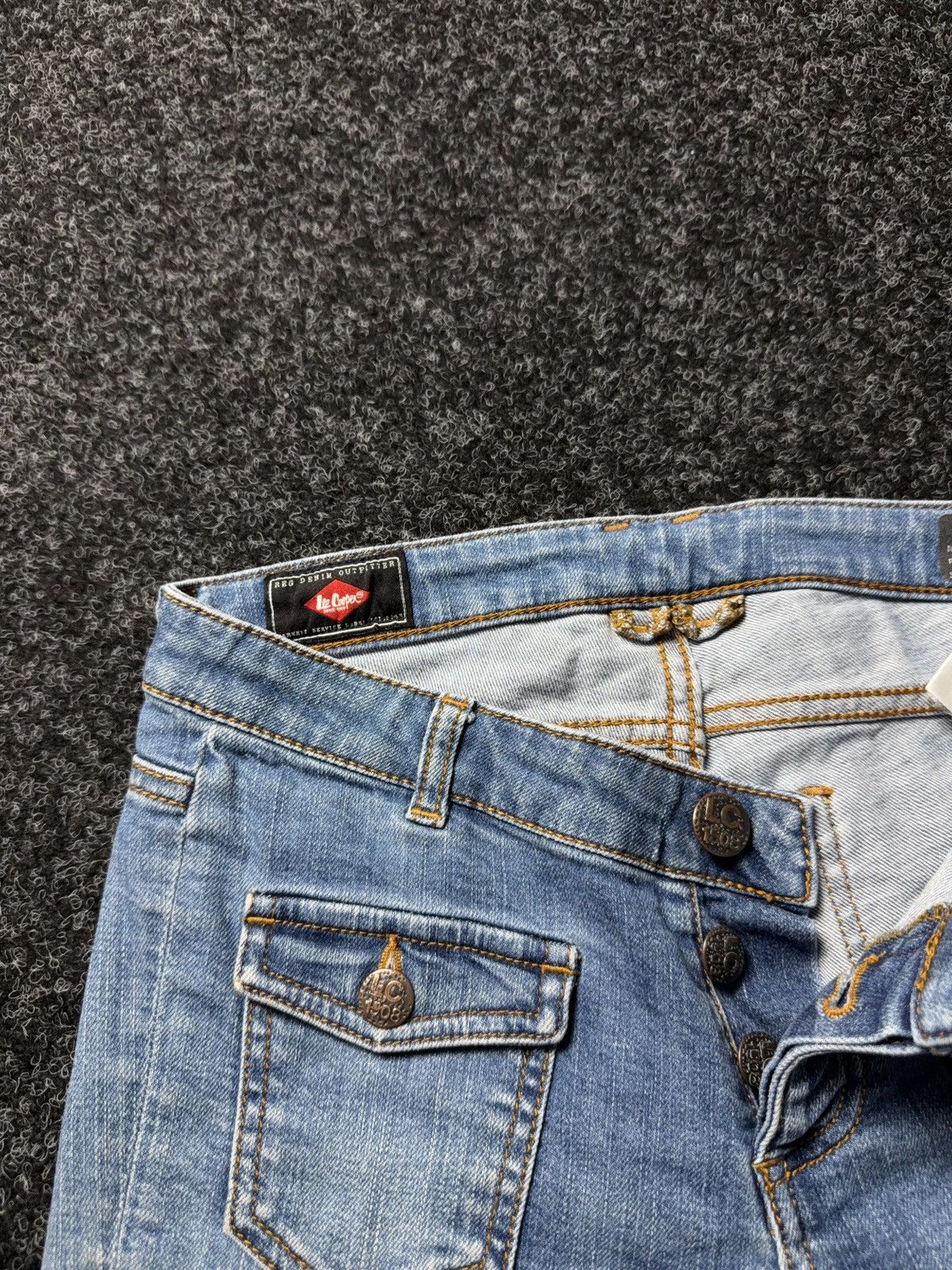 Le Grande Bleu (L.G.B.) Retro 00s Opium Lee Cooper Y2K Low Rise Flared Bootcut Jeans Size 25" / US 0 / IT 36 - 12 Thumbnail