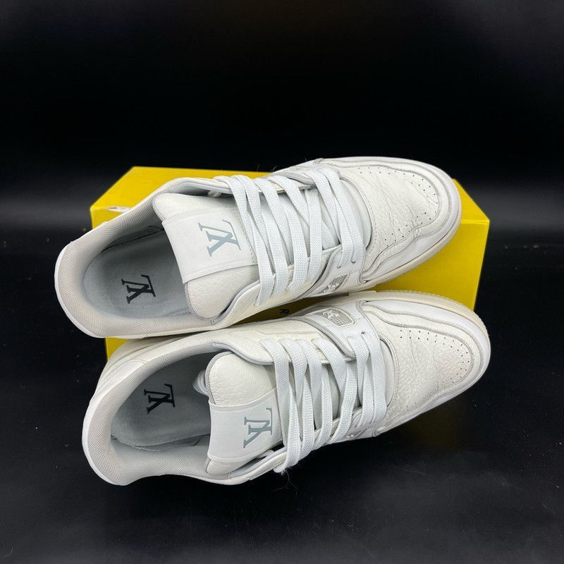 Louis Vuitton Louis Vuitton Trainer White Low Top Fashion Sneakers - Size US 8 / EU 41 - 7 Thumbnail