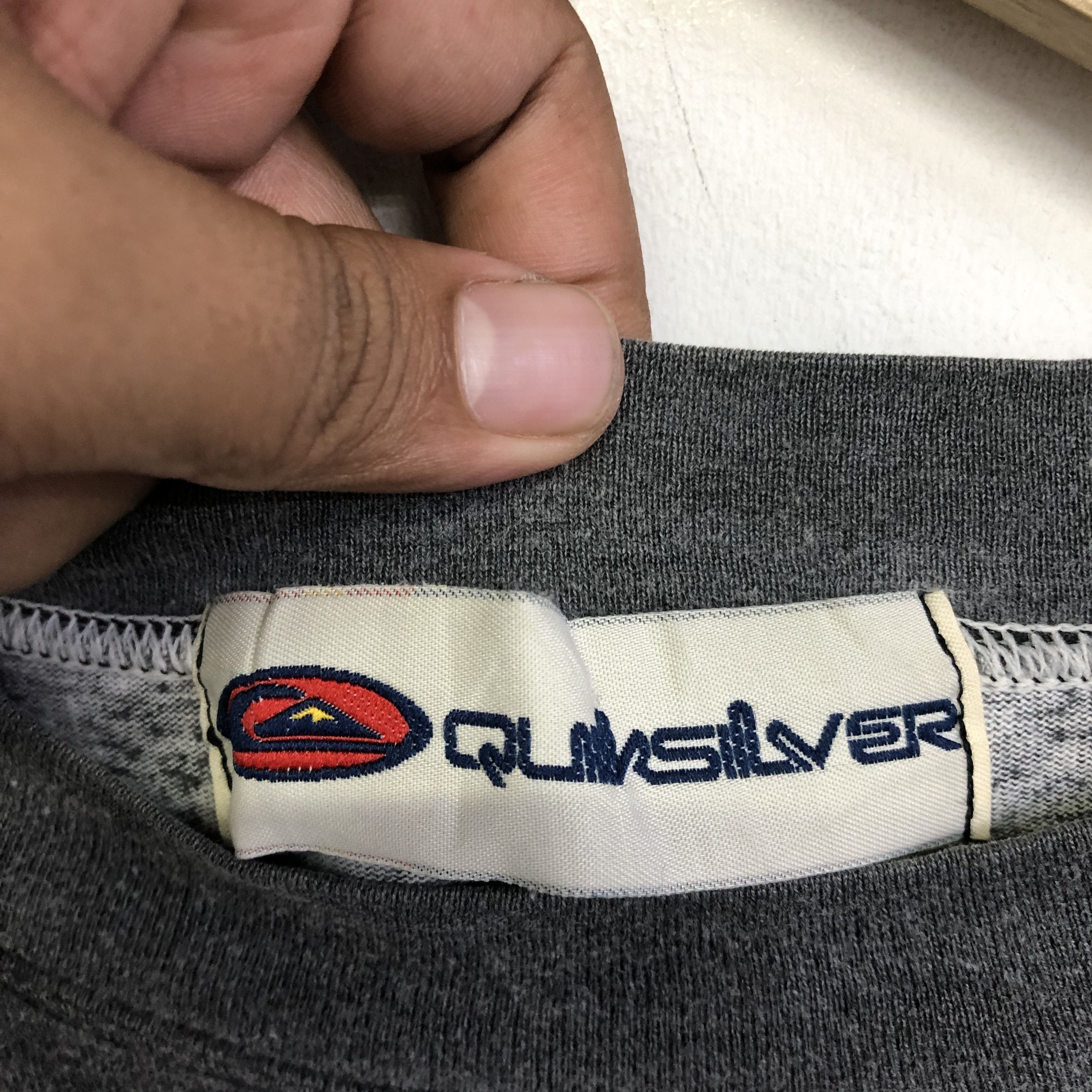 Quiksilver QUIKSILVER VINTAGE SURFING CENTER LOGO MOTIVE T-SHIRT Size US L / EU 52-54 / 3 - 13 Thumbnail