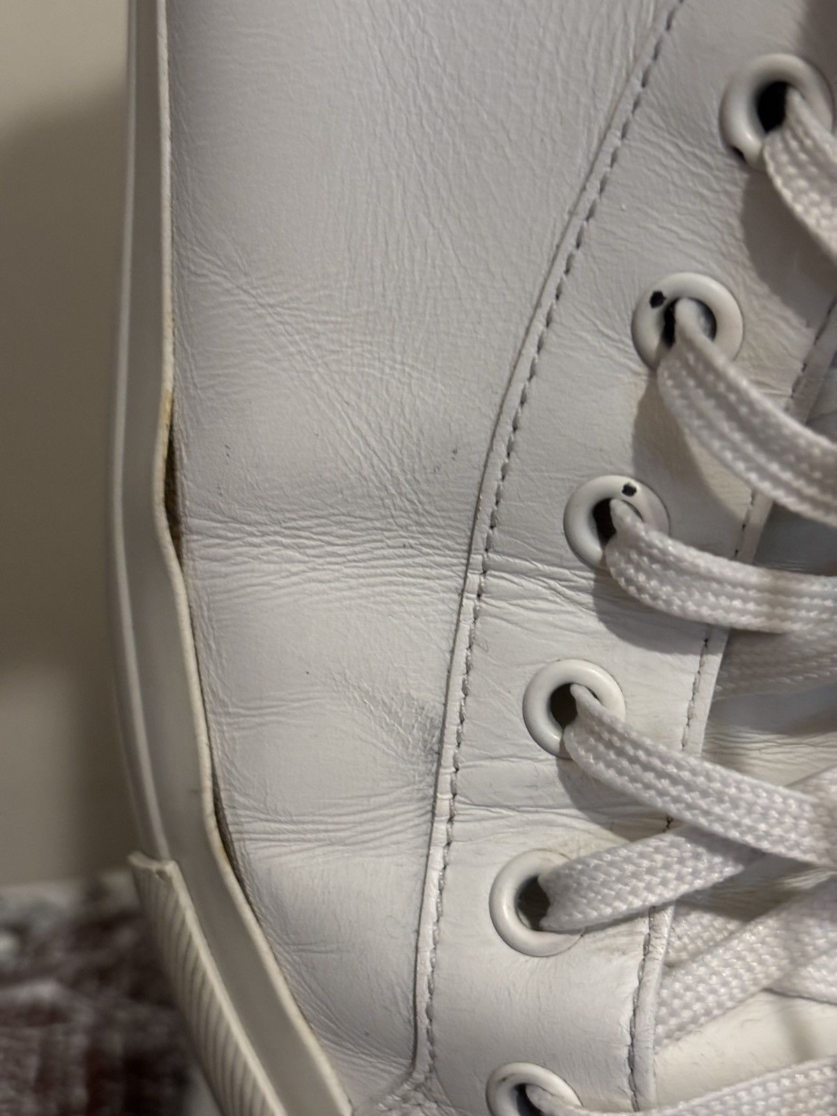 Louis Vuitton Louis Vuitton LV Tattoo White Rainbow Leather Sneaker Size US 9.5 / EU 42-43 - 21 Thumbnail