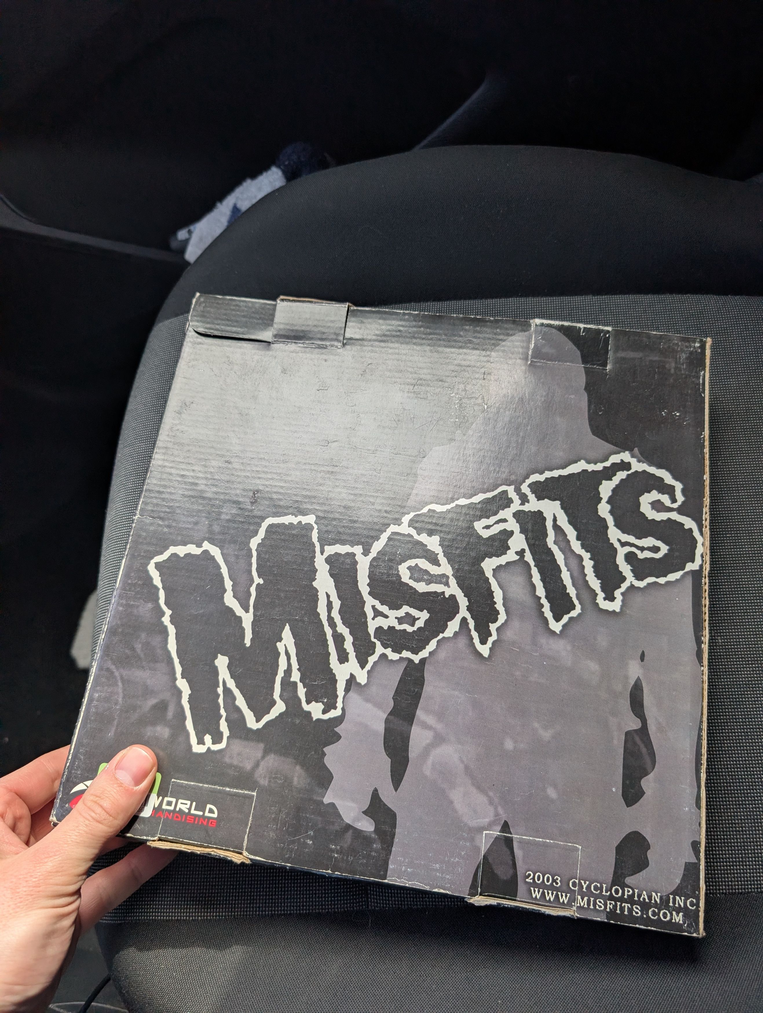 Misfits VTG Misfits Collector’s Wall Clock 2002 Cyclopian BioWorld Size ONE SIZE - 2 Thumbnail