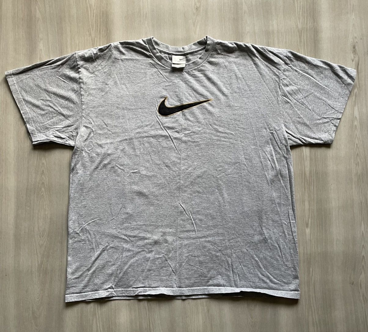Nike Vintage Nike Big Logo 3D Puff Print Center Swoosh Sz 2XL Size US XXL / EU 58 / 5 - 3 Thumbnail