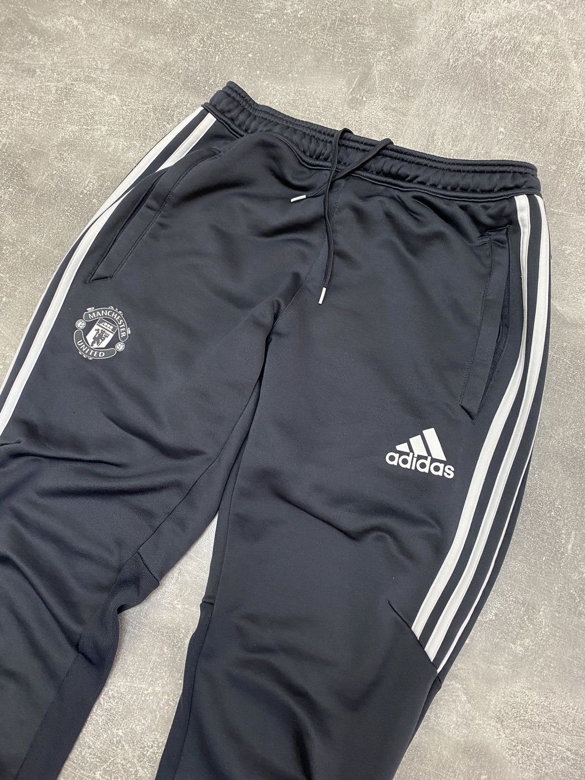 Adidas Manchester United 2017 Adidas Soccer Football Pants Joggers Size US 30 / EU 46 - 3 Thumbnail