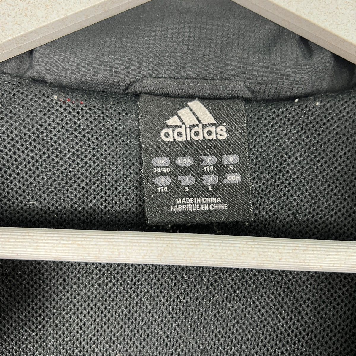 Adidas 🔥 VINTAGE AC MILAN ADIDAS JACKET Size US M / EU 48-50 / 2 - 17 Thumbnail