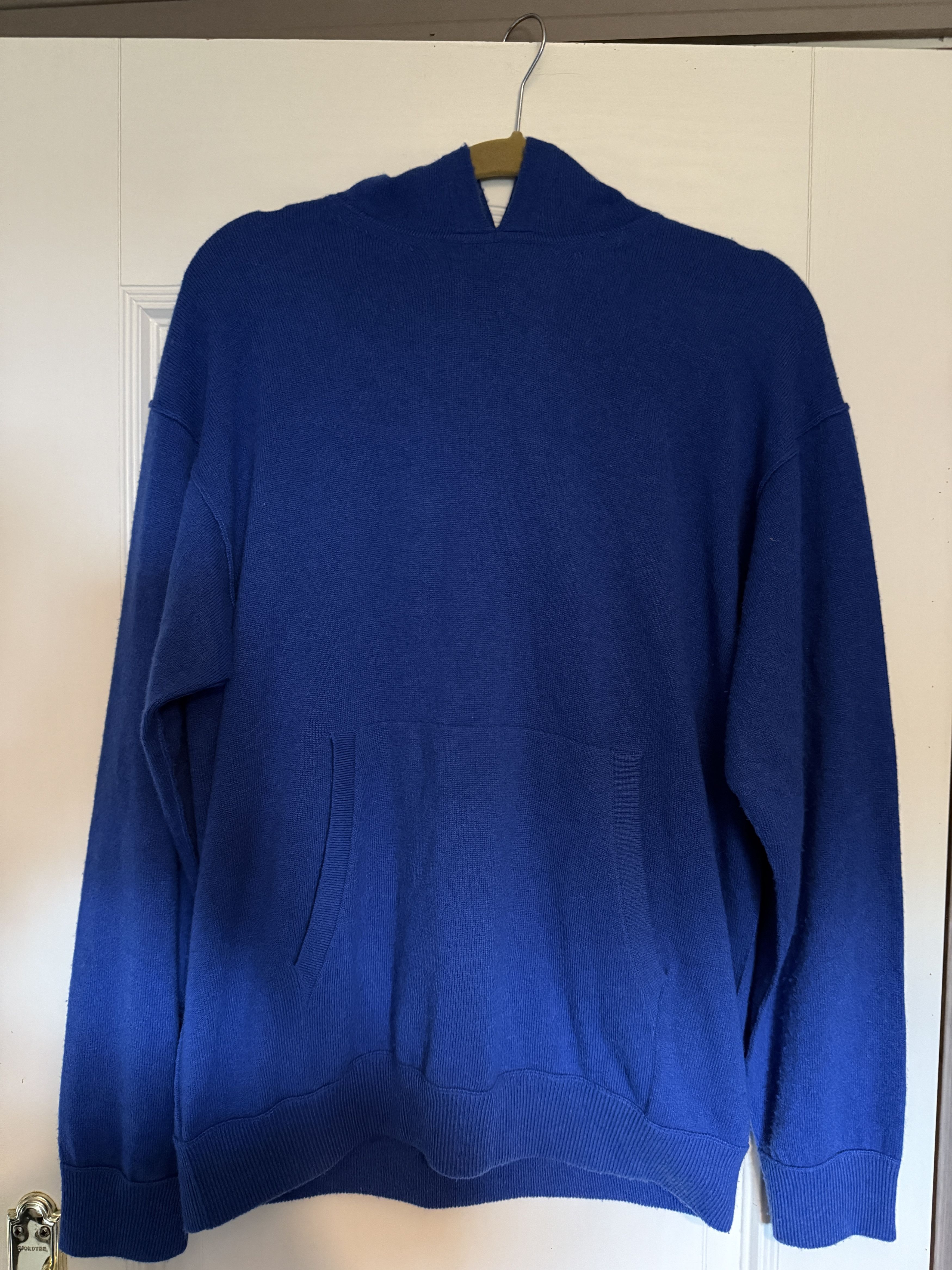 Louis Vuitton Louis Vuitton 100% Cashmere Hoodie – Size M – Blue Size US M / EU 48-50 / 2 - 1 Thumbnail