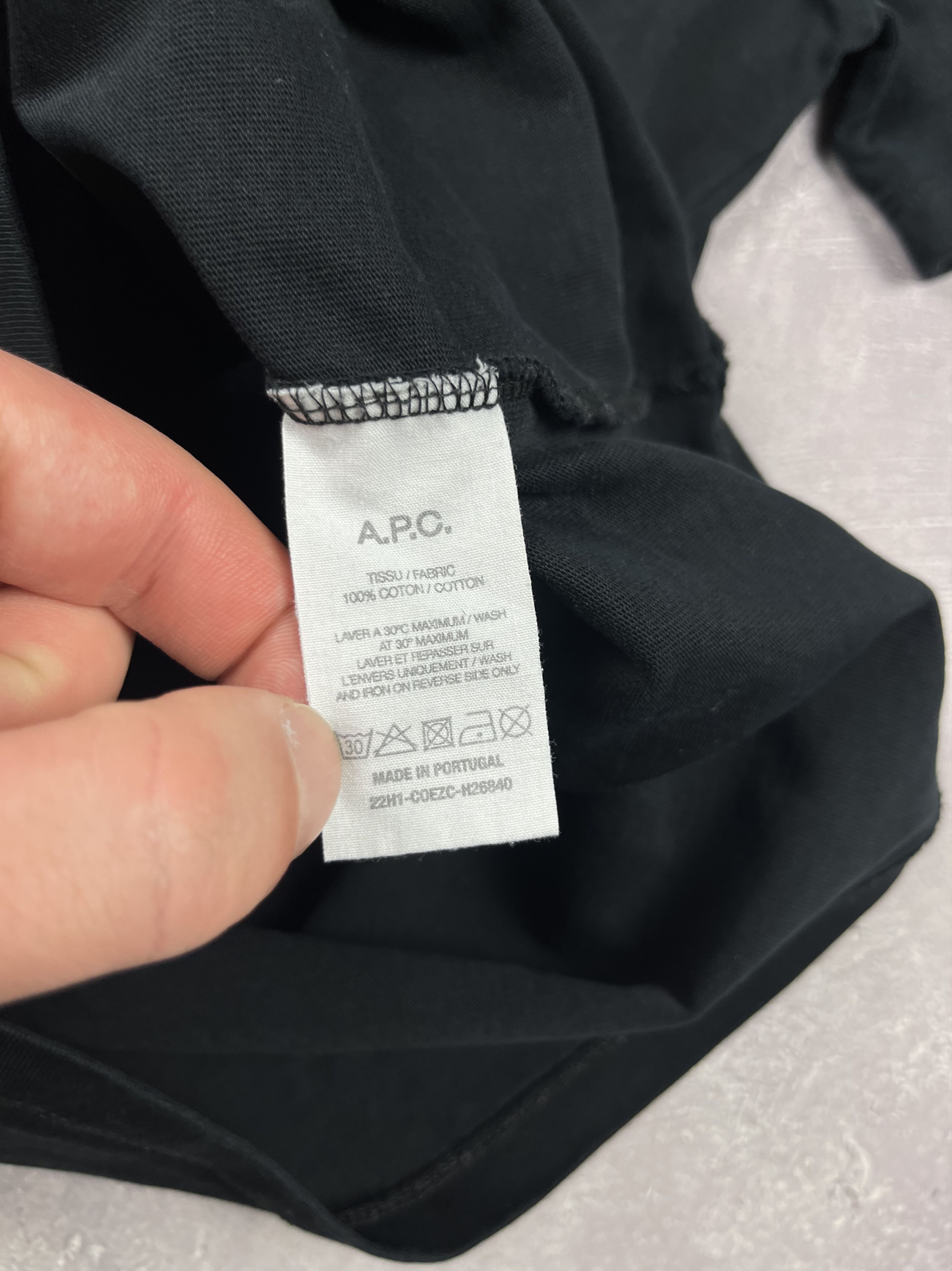 A.P.C. APC Rue Madame Paris Script T-Shirt Black Small Logo Size US M / EU 48-50 / 2 - 5 Thumbnail