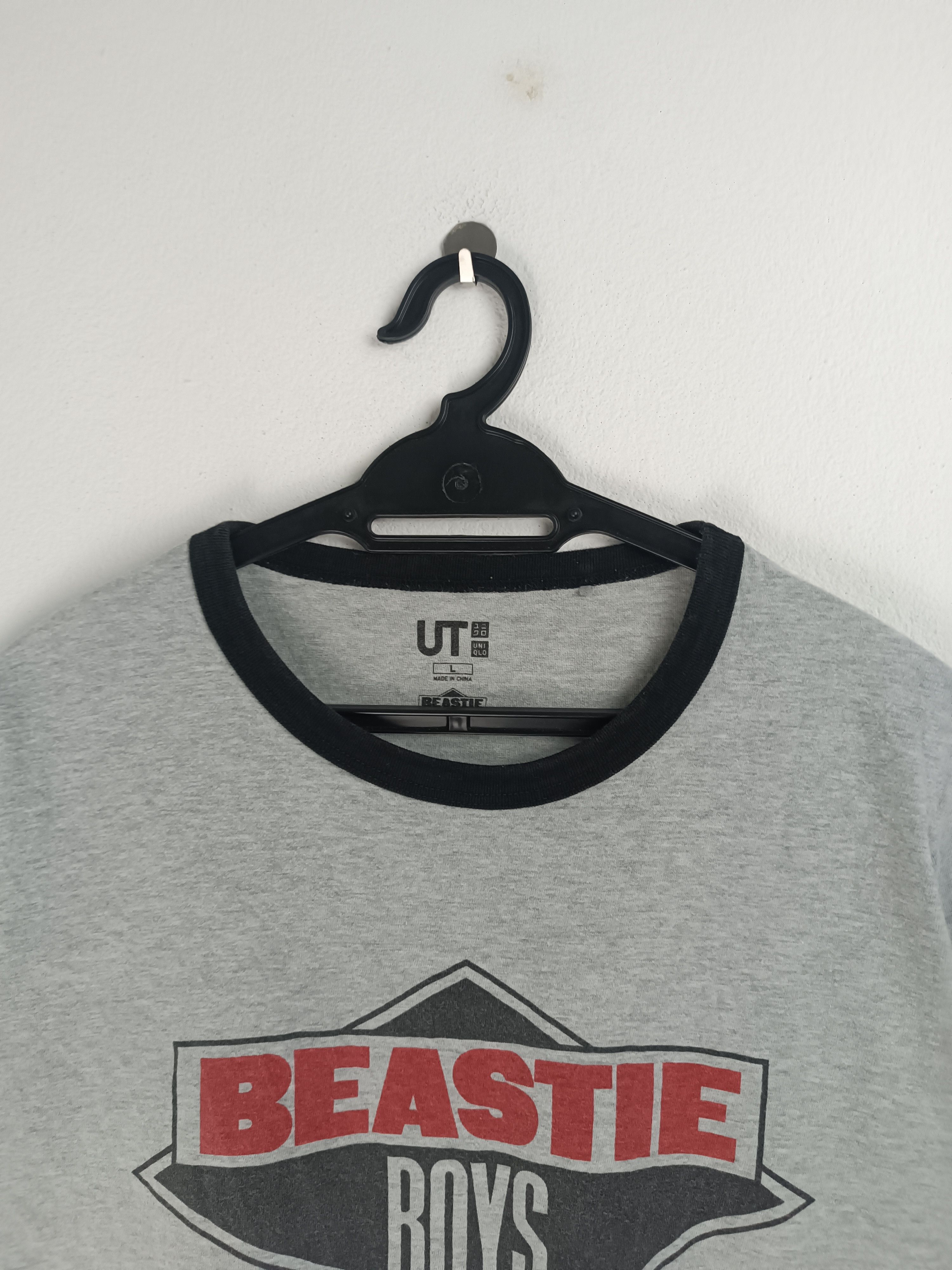 Band Tees VINTAGE BEASTIE BOYS CLASSIC LOGO RINGER RAP PUNK TEE Size US M / EU 48-50 / 2 - 6 Thumbnail