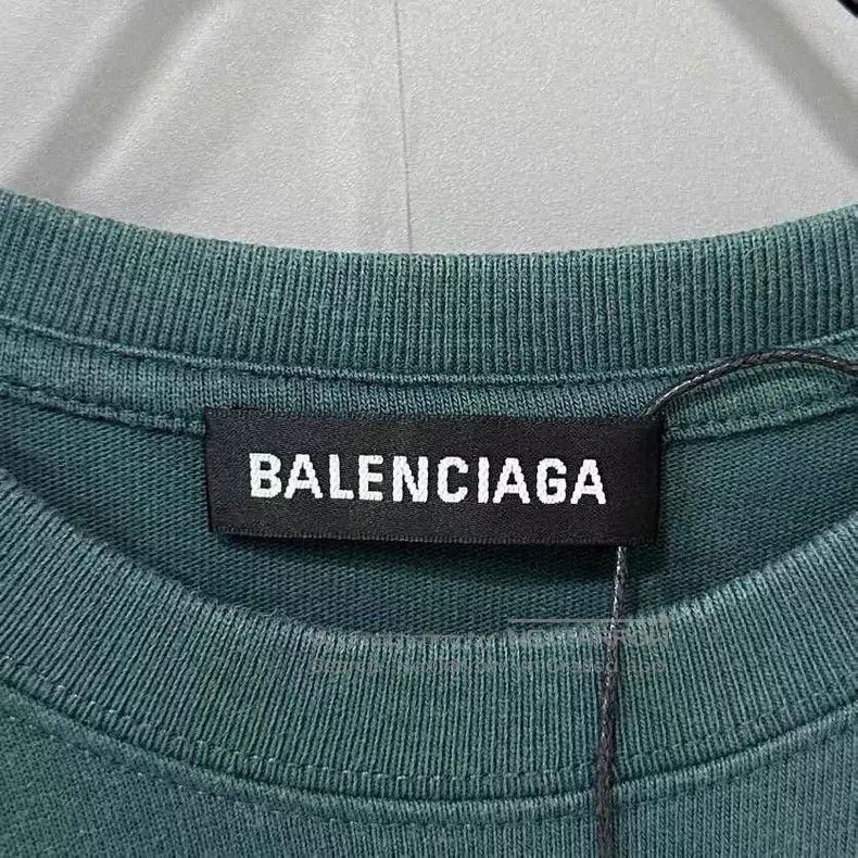 Balenciaga Balenciaga Dark Green Back Logo Short Sleeve Size US M / EU 48-50 / 2 - 4 Thumbnail