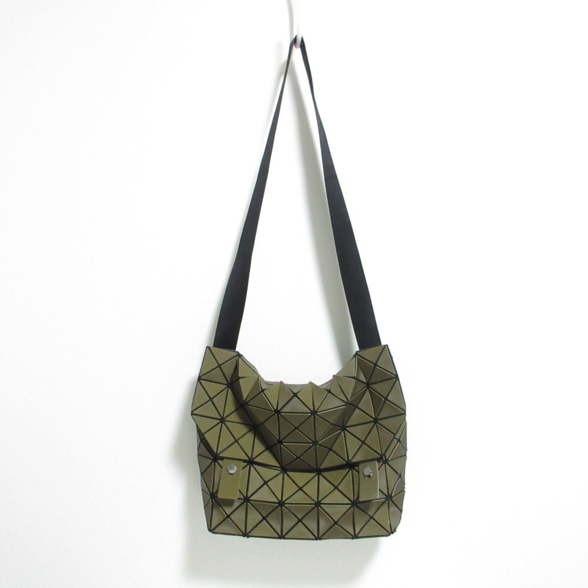 Issey Miyake Bao Bao Bao Bao Issey Miyake BAO ISSEY MIYAKE Shoulder Bag BB53-AG212 Khaki Women's Size ONE SIZE - 1 Thumbnail