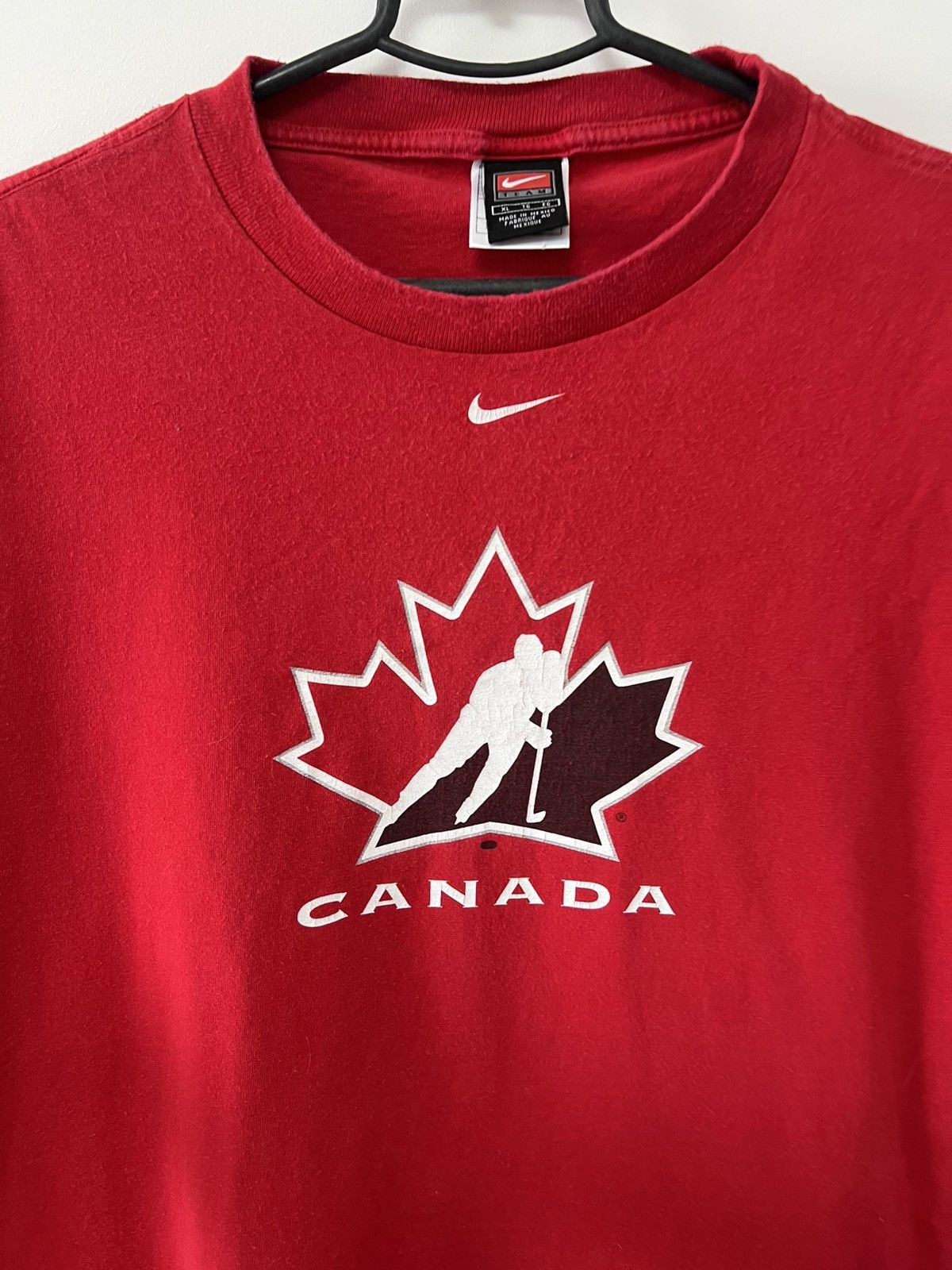 Nike Vintage 90’s Canada Ica Hockey T shirt Nike Team Red sz XL Size US XL / EU 56 / 4 - 5 Thumbnail