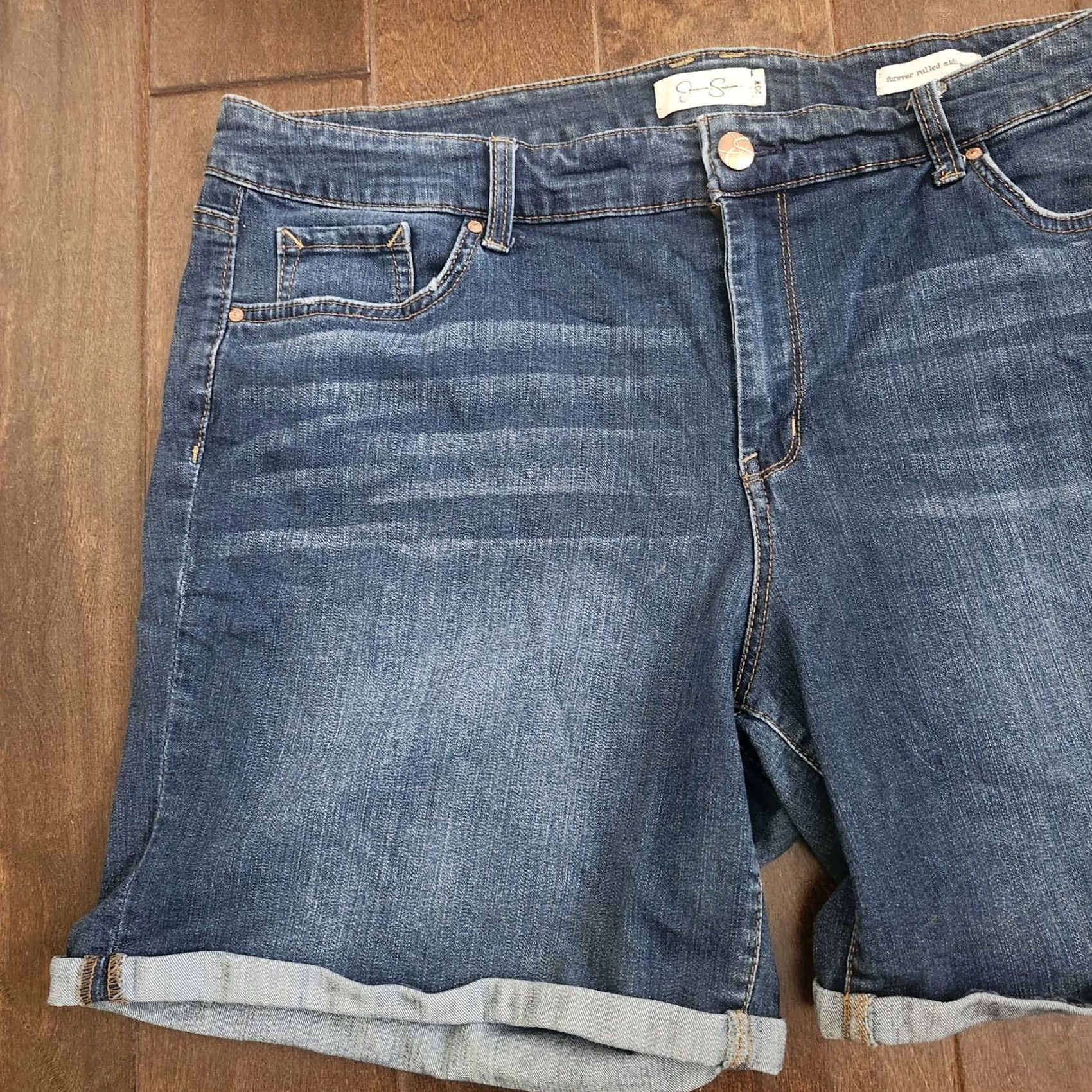 Jessica Simpson Jessica Simpson Womens 20W Dark Wash Denim Shorts Rolled Cuff Casual American 90s Stretch Blue Regular Ship Womens Size 42" / US 20 - 3 Thumbnail