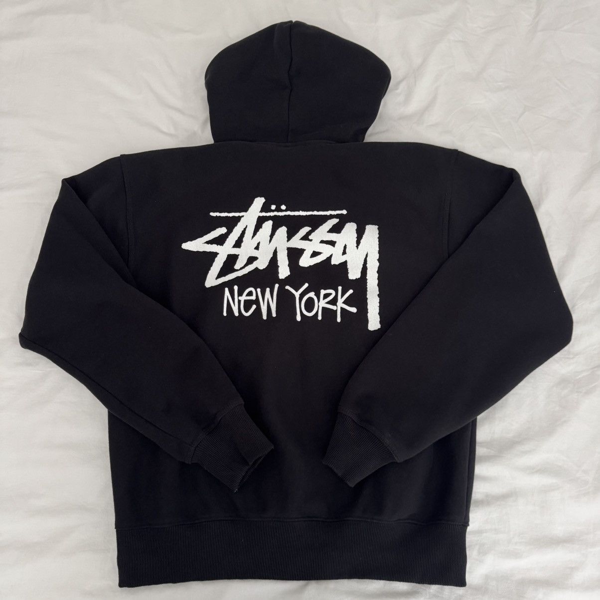 Stussy osakaロゴ ジップアップパーカー Streetwear × Stussy Black Stussy Osaka Zip Up Hoodie | Grailed