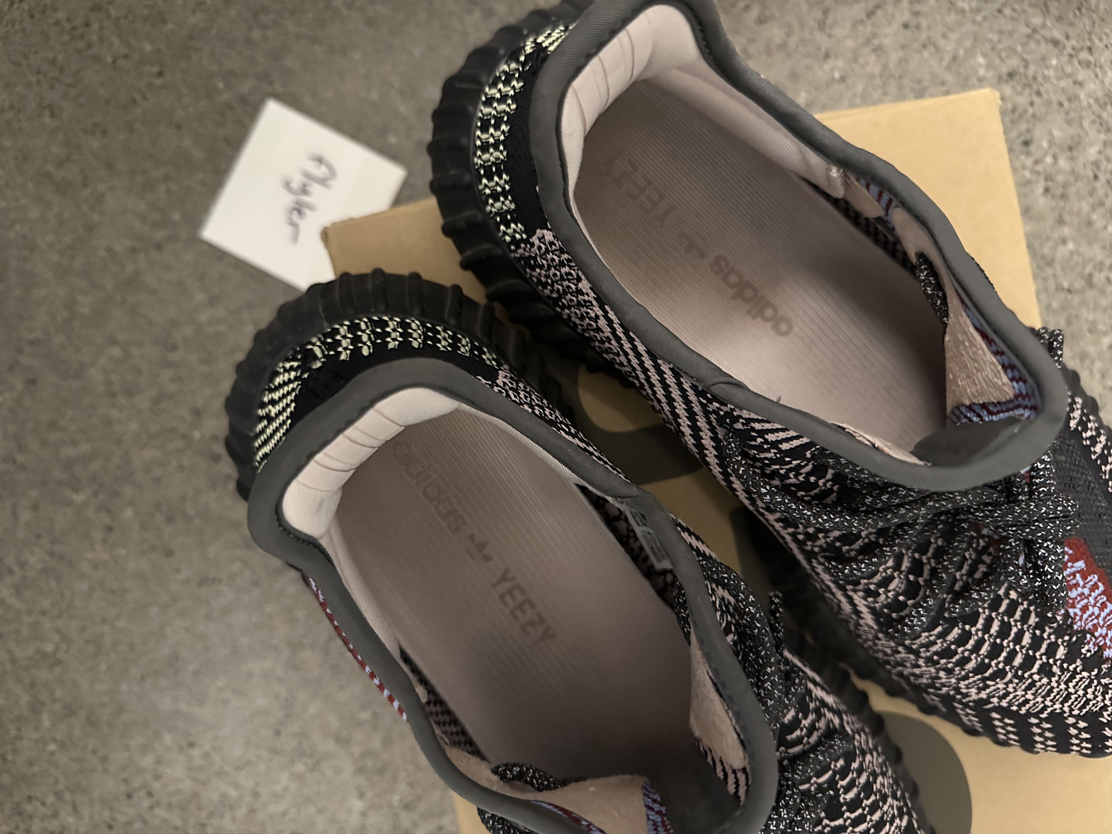 Yeezy Yeezy 350 V2 Yecheil Size US 8.5 / EU 41-42 - 3 Thumbnail