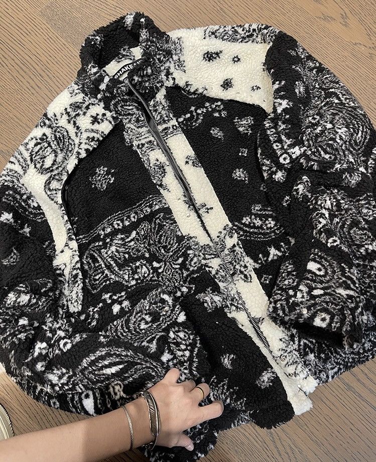 Japanese Brand × Vintage Avant garde punk oversized paisley fluffy fleece jacket Size US L / EU 52-54 / 3 - 6 Thumbnail