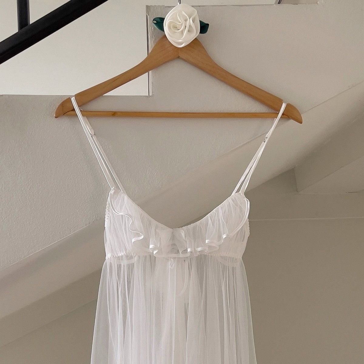 Victoria's Secret Victoria’s Secret White Mesh Sheer Mini Slip Dress (XS-S) Size S / US 4 / IT 40 - 7 Thumbnail