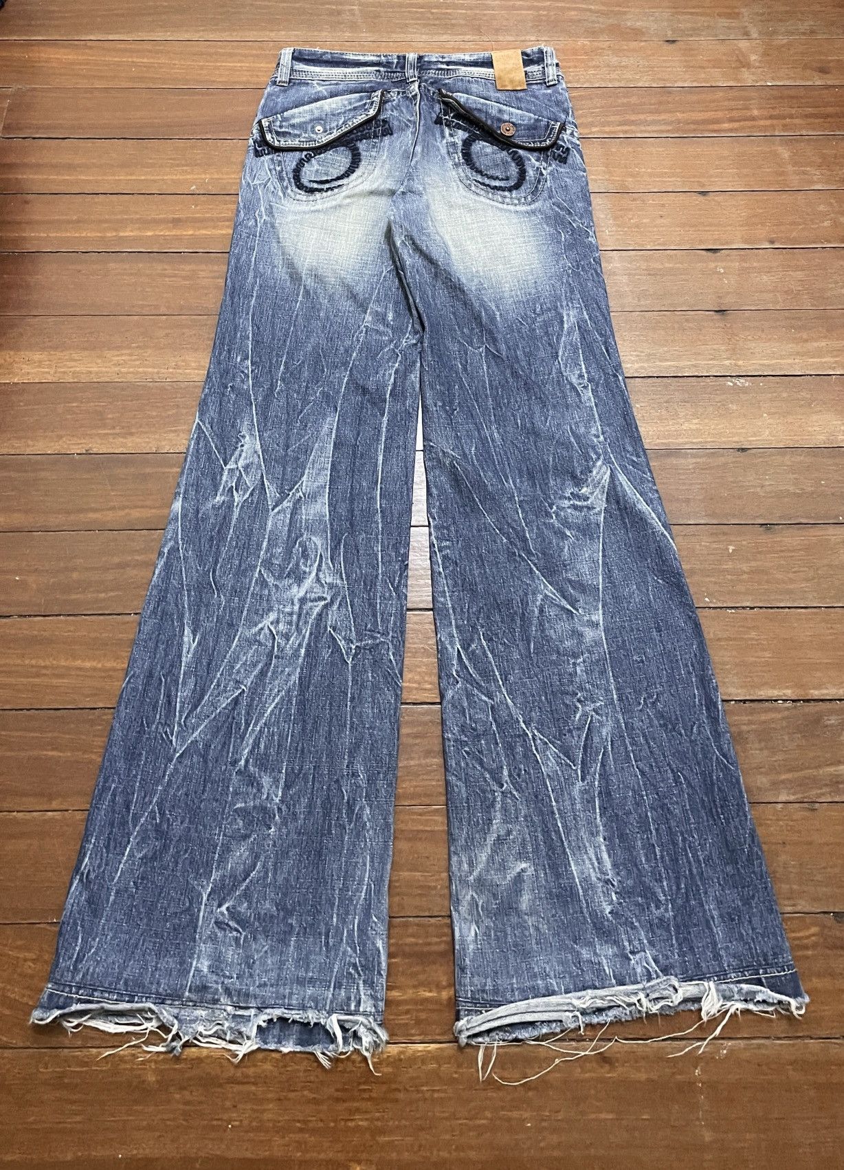 Japanese Brand Rare Vintage Japanese Brand Red Pepper Flared Jeans 1990s Size US 27 - 2 Thumbnail