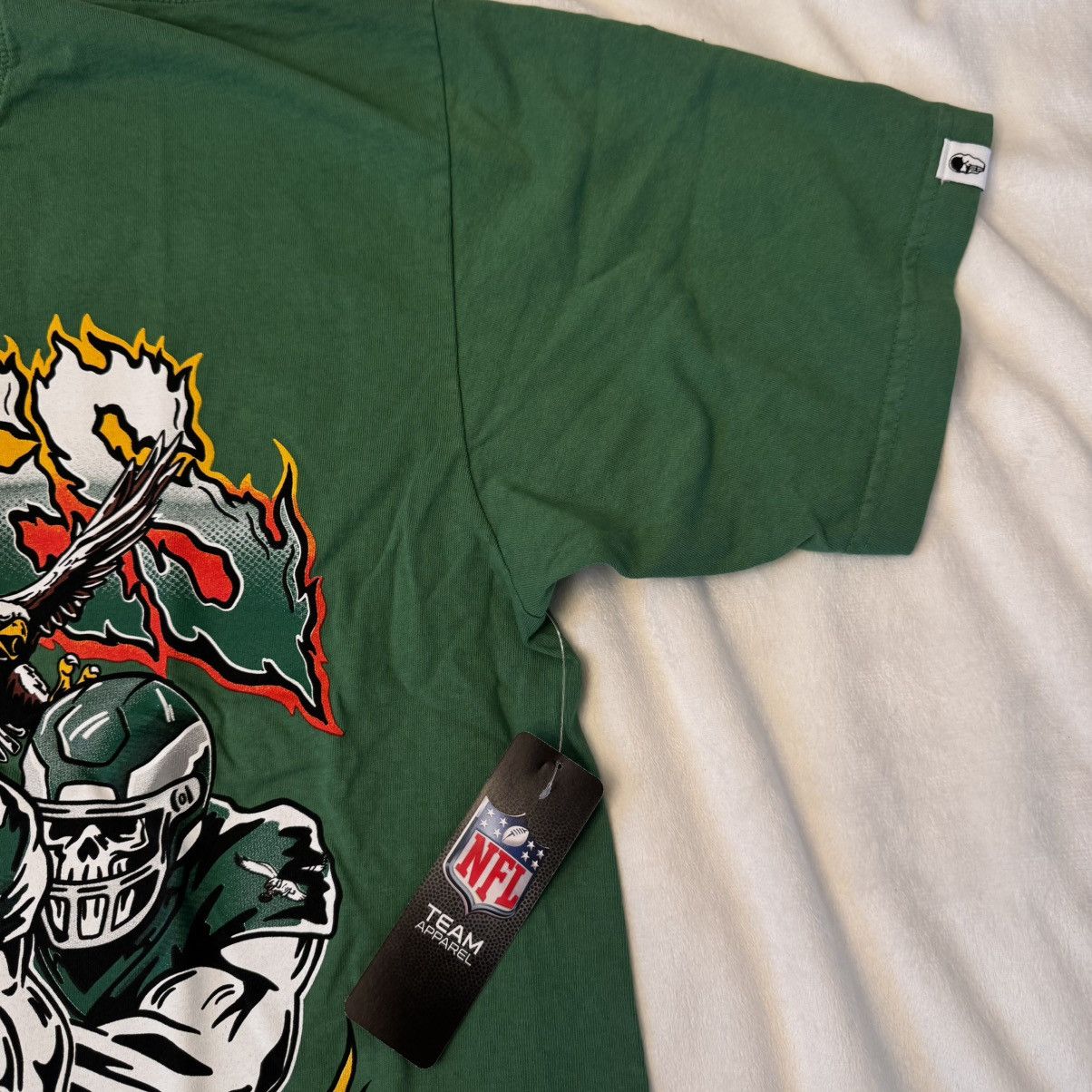 Warren Lotas Warren Lotas NFL Philadelphia Eagles Push T-Shirt Size US XL / EU 56 / 4 - 4 Thumbnail