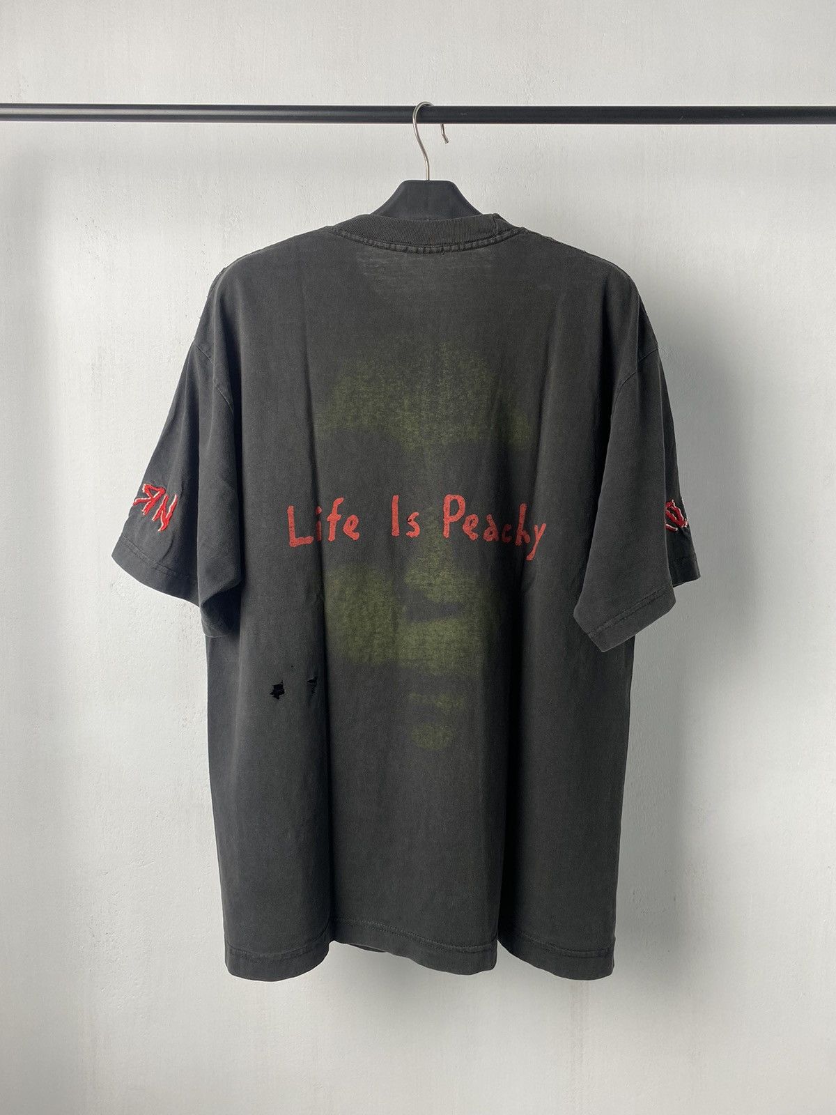 Band Tees Vintage Korn Life Is Peachy Tshirt Distressed Size US XL / EU 56 / 4 - 2 Thumbnail