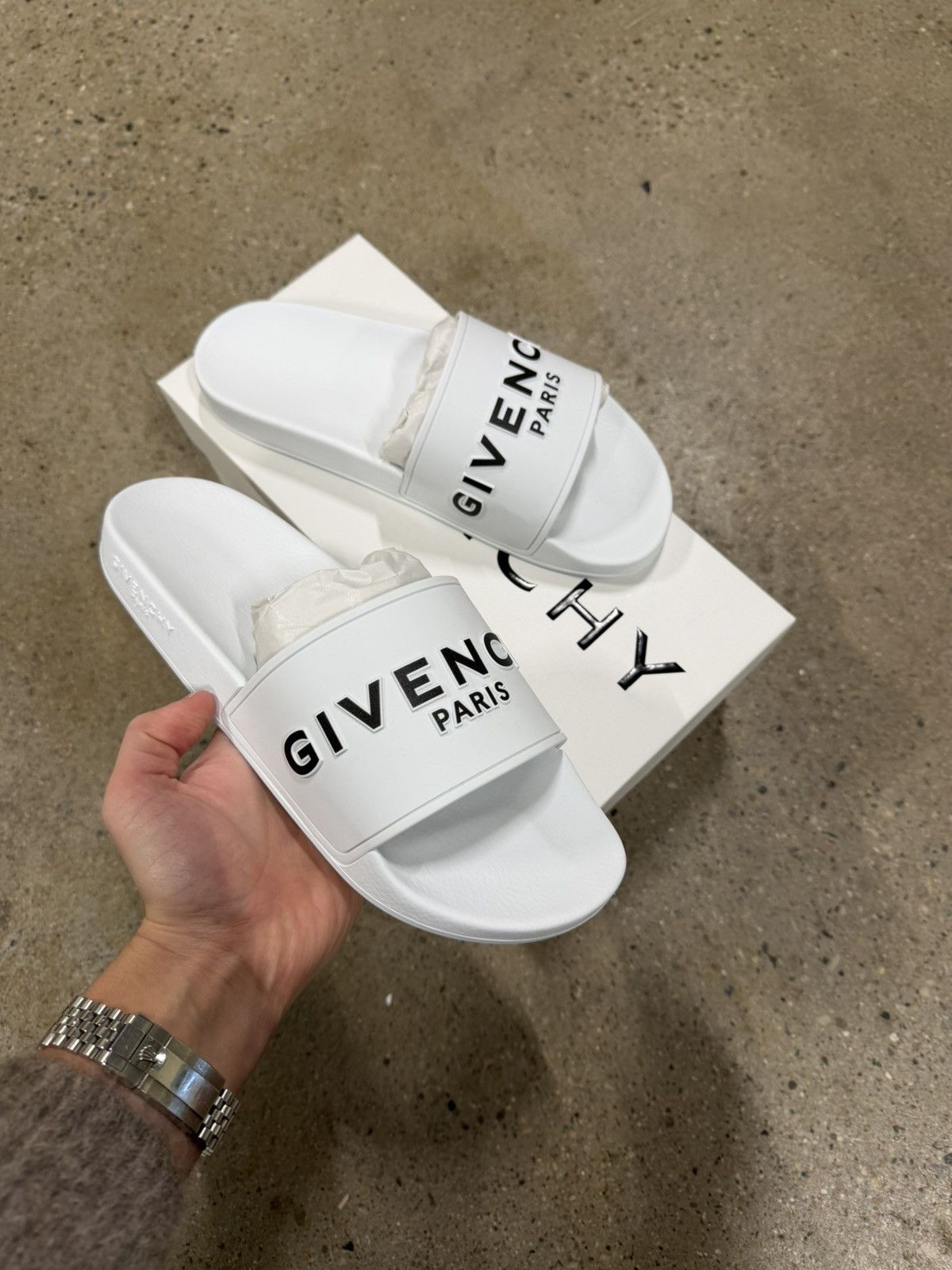Givenchy Givenchy Rubber Pool Slides NEW 475$ Size US 9 / EU 42 - 1 Thumbnail