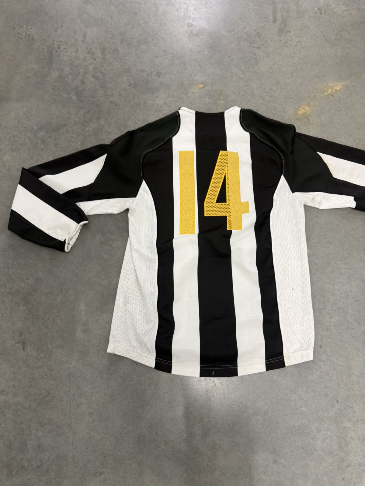 Nike Nike Juventus FC Vintage Soccer Training Jersey Kit 2000s Size US S / EU 44-46 / 1 - 3 Thumbnail