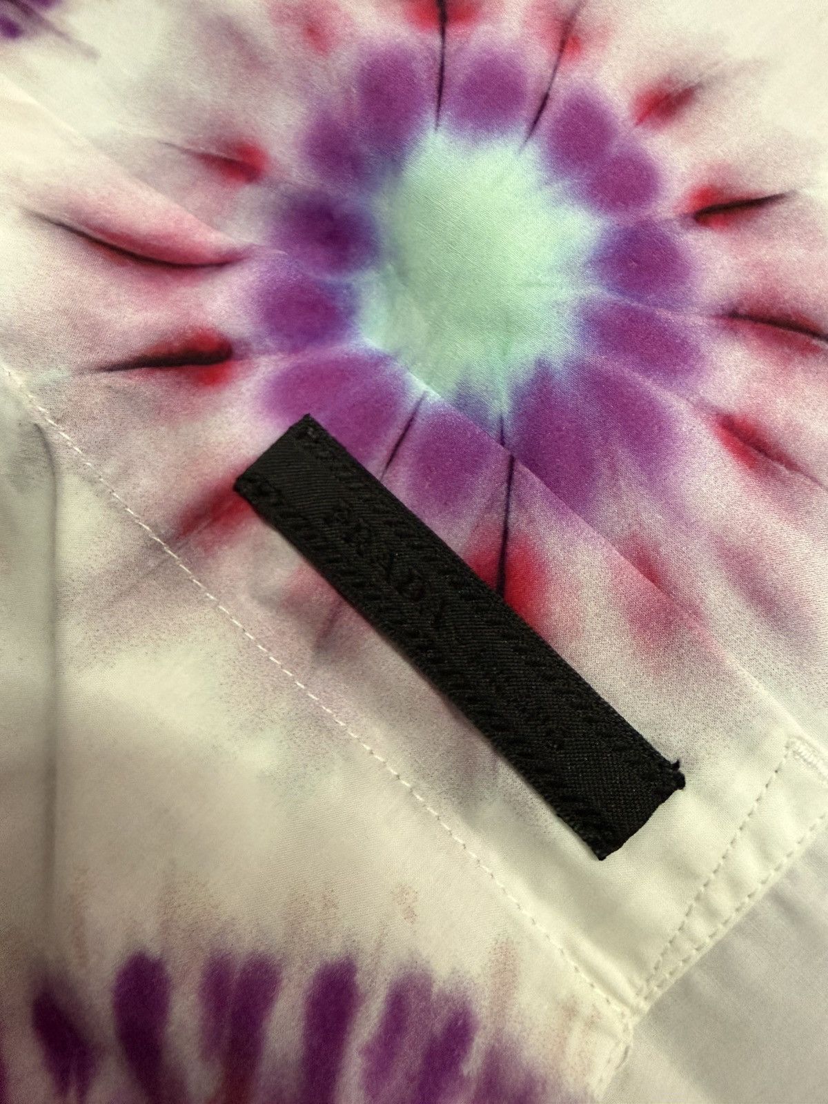 Prada PRADA 19” PSYCHEDELIC SHIRT Size US XL / EU 56 / 4 - 4 Thumbnail