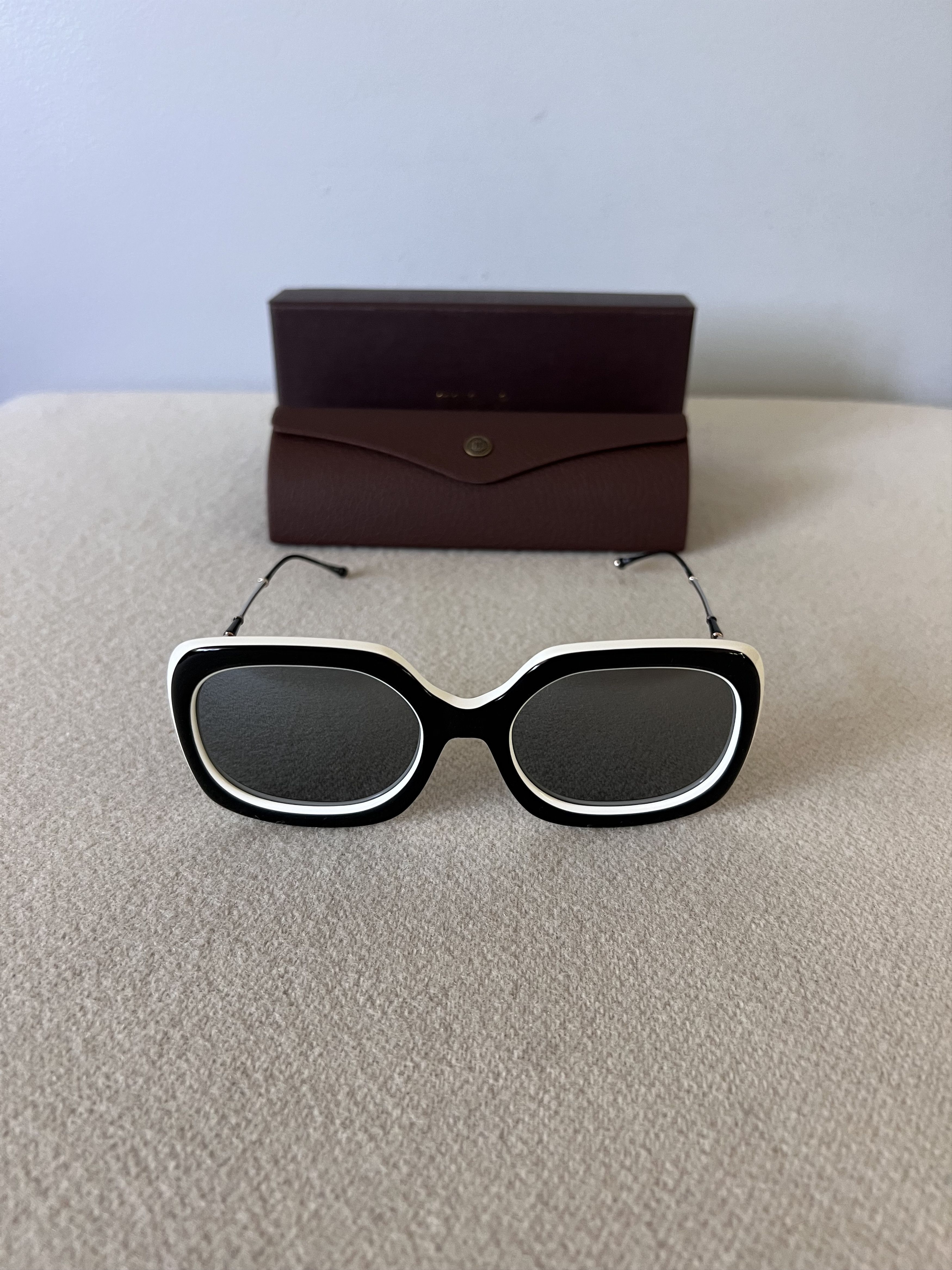 Matsuda Matsuda M2035 Sqaure Sunglasses in Black White Size ONE SIZE - 2 Thumbnail