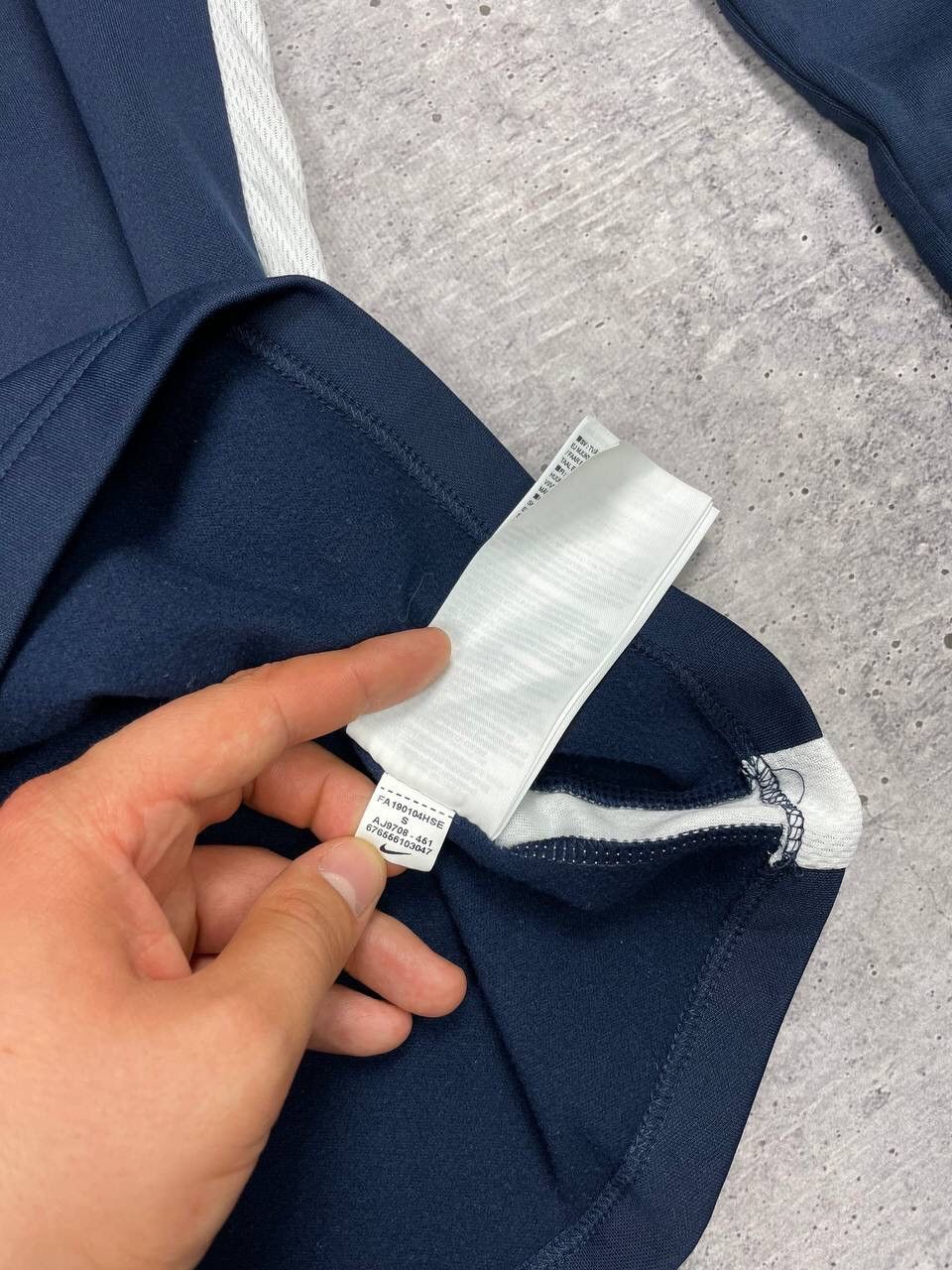 Nike × Vintage Vintage Nike Tottenham Y2K Style Training Zip Sweatshirt Size US S / EU 44-46 / 1 - 11 Thumbnail