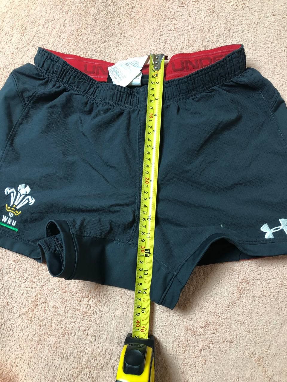 Under Armour × Vintage Welsh rugby WRU Wales national team under armour shorts Size US 32 / EU 48 - 19 Thumbnail