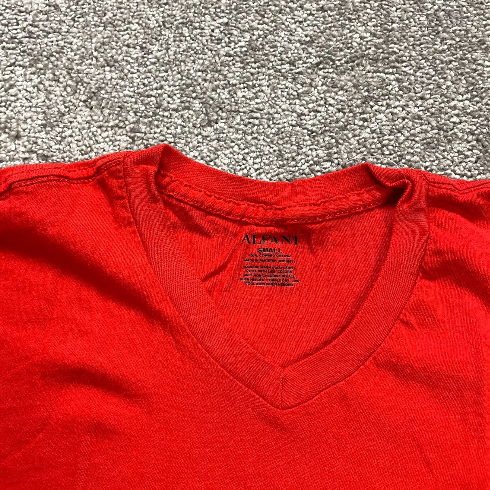 Alfani Vintage Alfani Men’s T-Shirt Small Red Solid V-Neck Cotton Short Sleeve Size US S / EU 44-46 / 1 - 4 Thumbnail